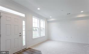 LOFTS AT CREEKSIDE - Residential Lease