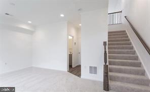 LOFTS AT CREEKSIDE - Residential Lease