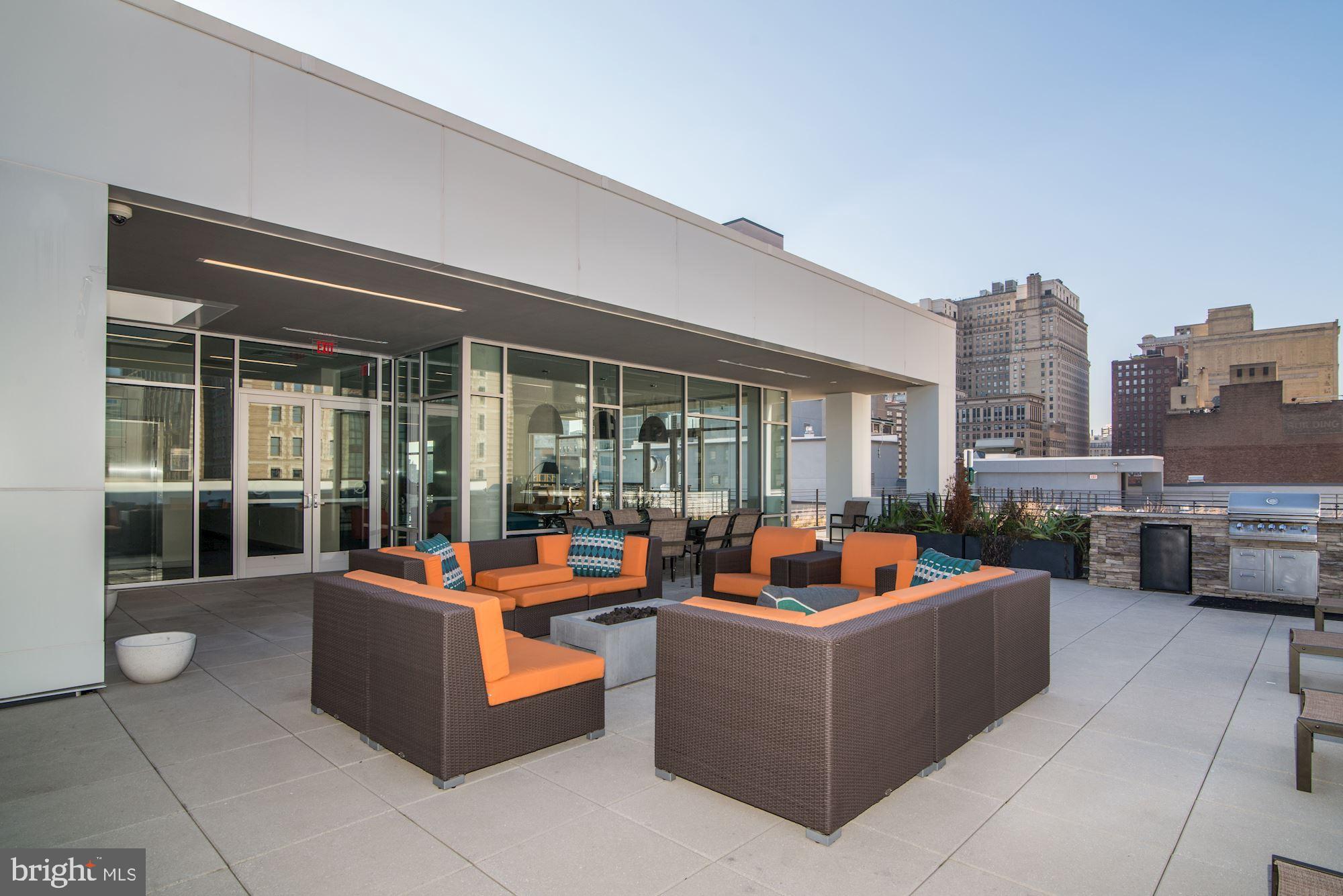 WASHINGTON SQ - Residential Lease