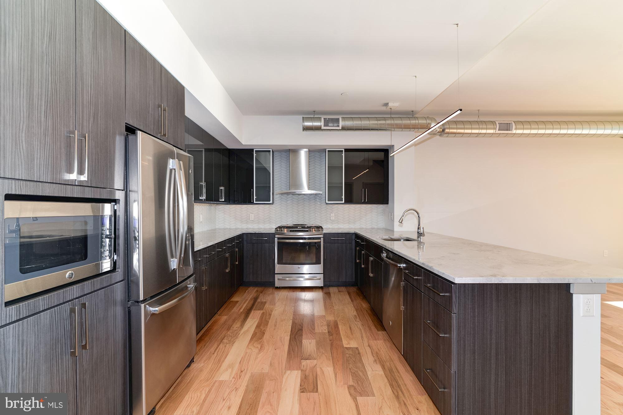 WASHINGTON SQ - Residential Lease