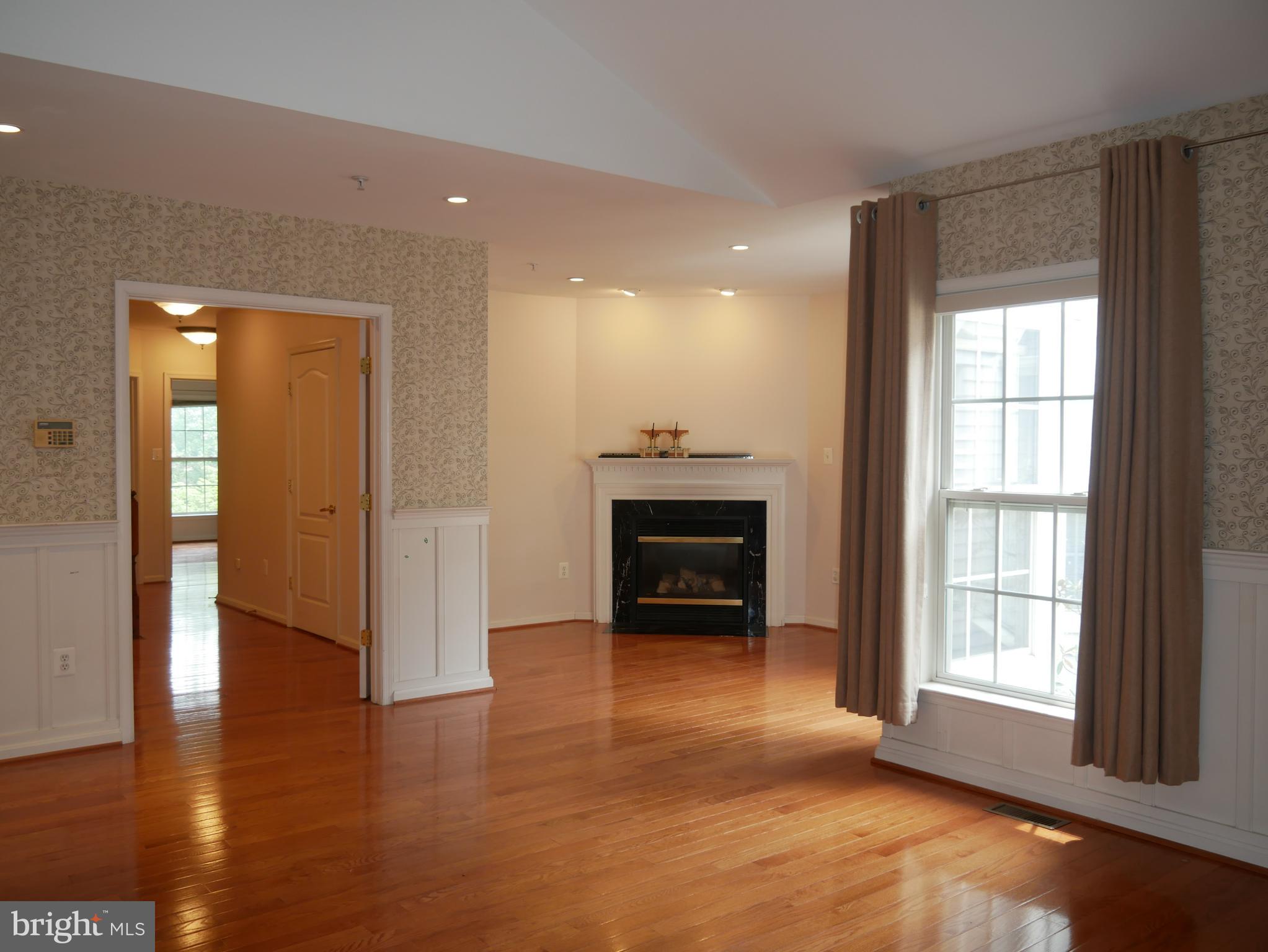 KING FARM WATKINS POND - Residential Lease