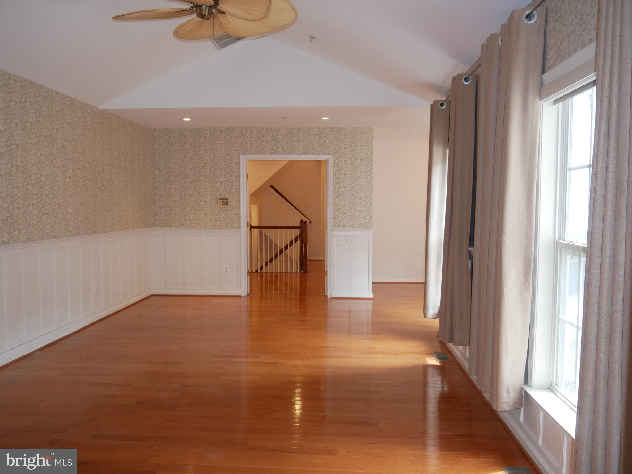 KING FARM WATKINS POND - Residential Lease