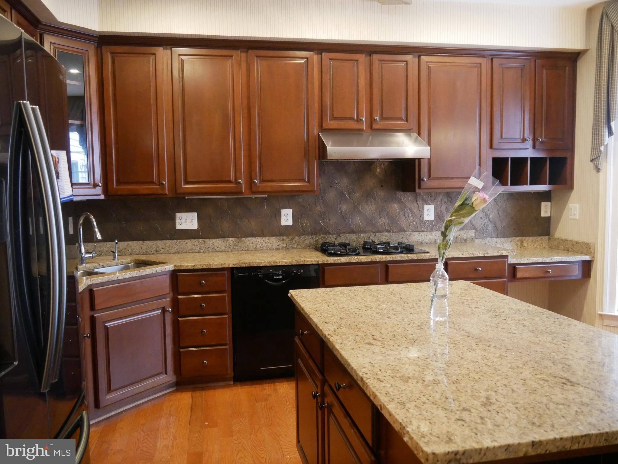 KING FARM WATKINS POND - Residential Lease