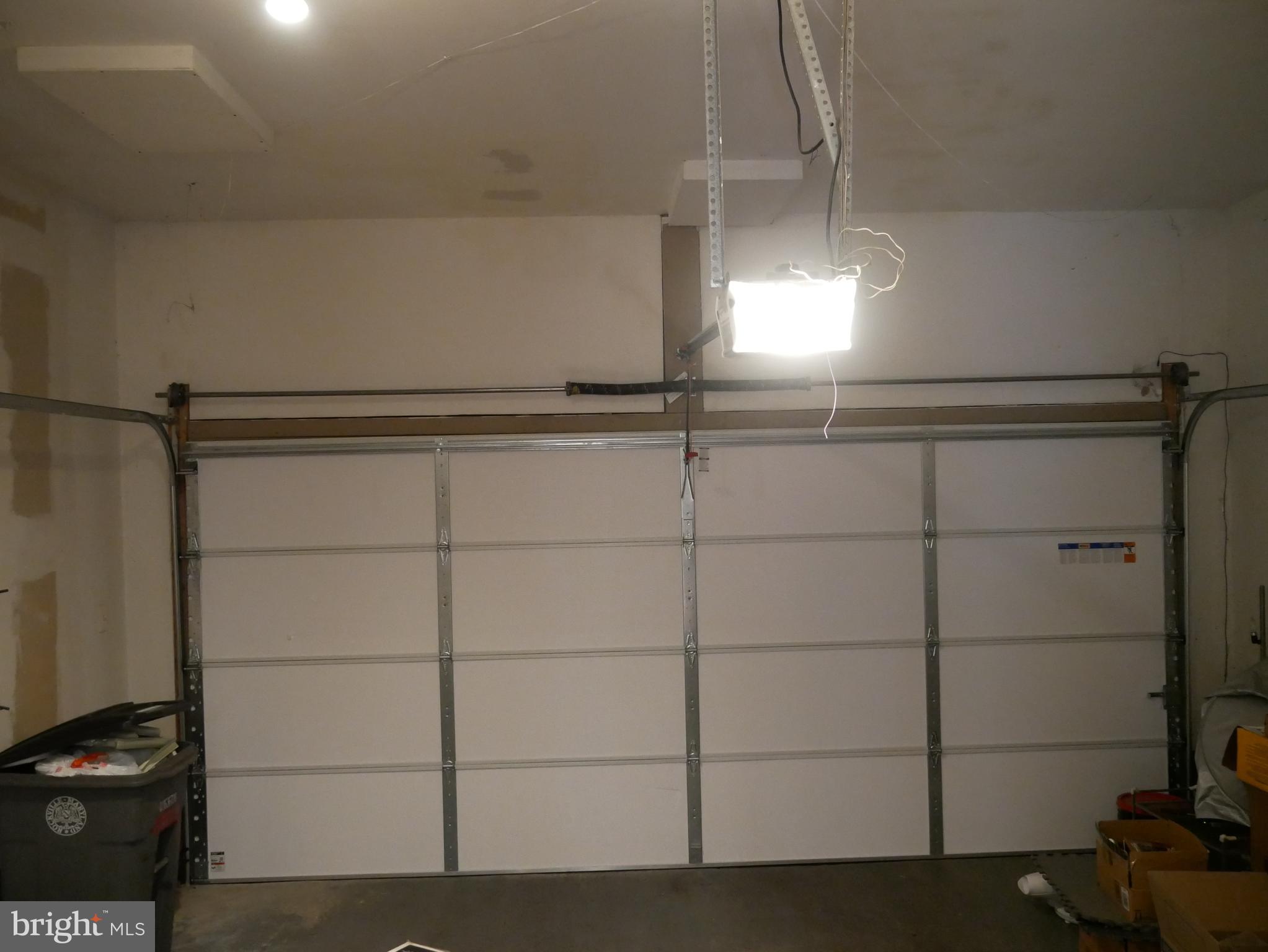 KING FARM WATKINS POND - Residential Lease