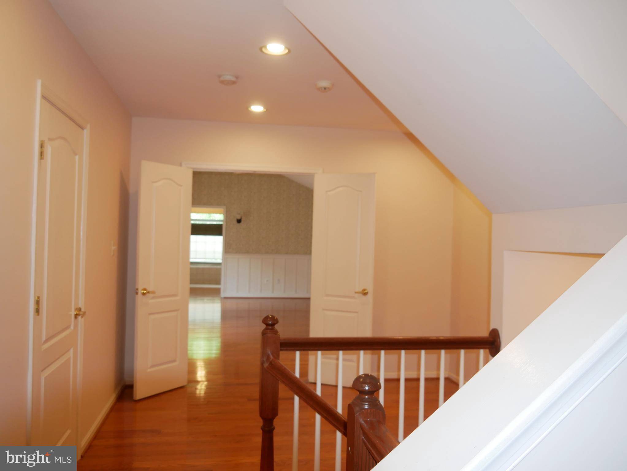 KING FARM WATKINS POND - Residential Lease