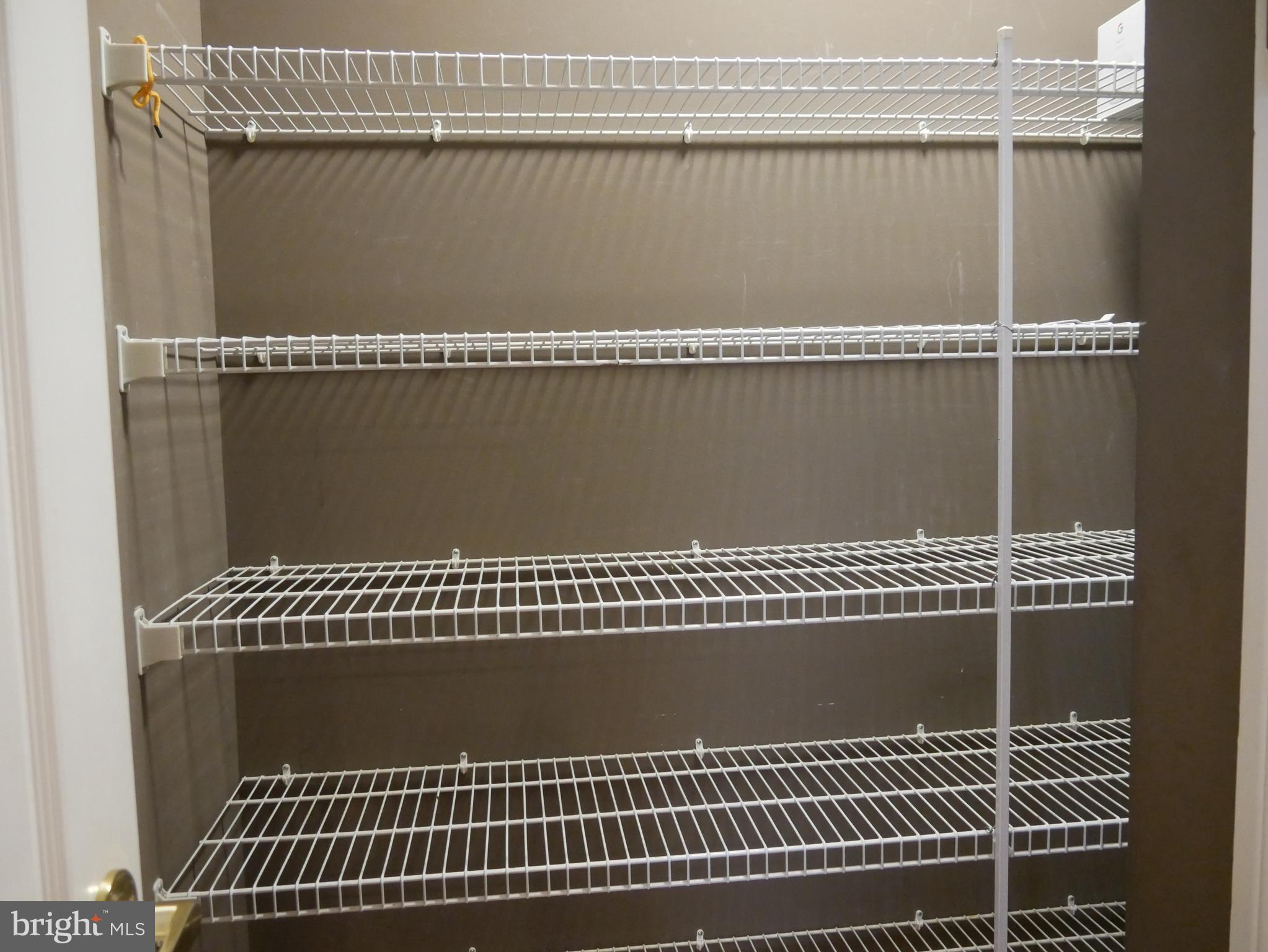 KING FARM WATKINS POND - Residential Lease