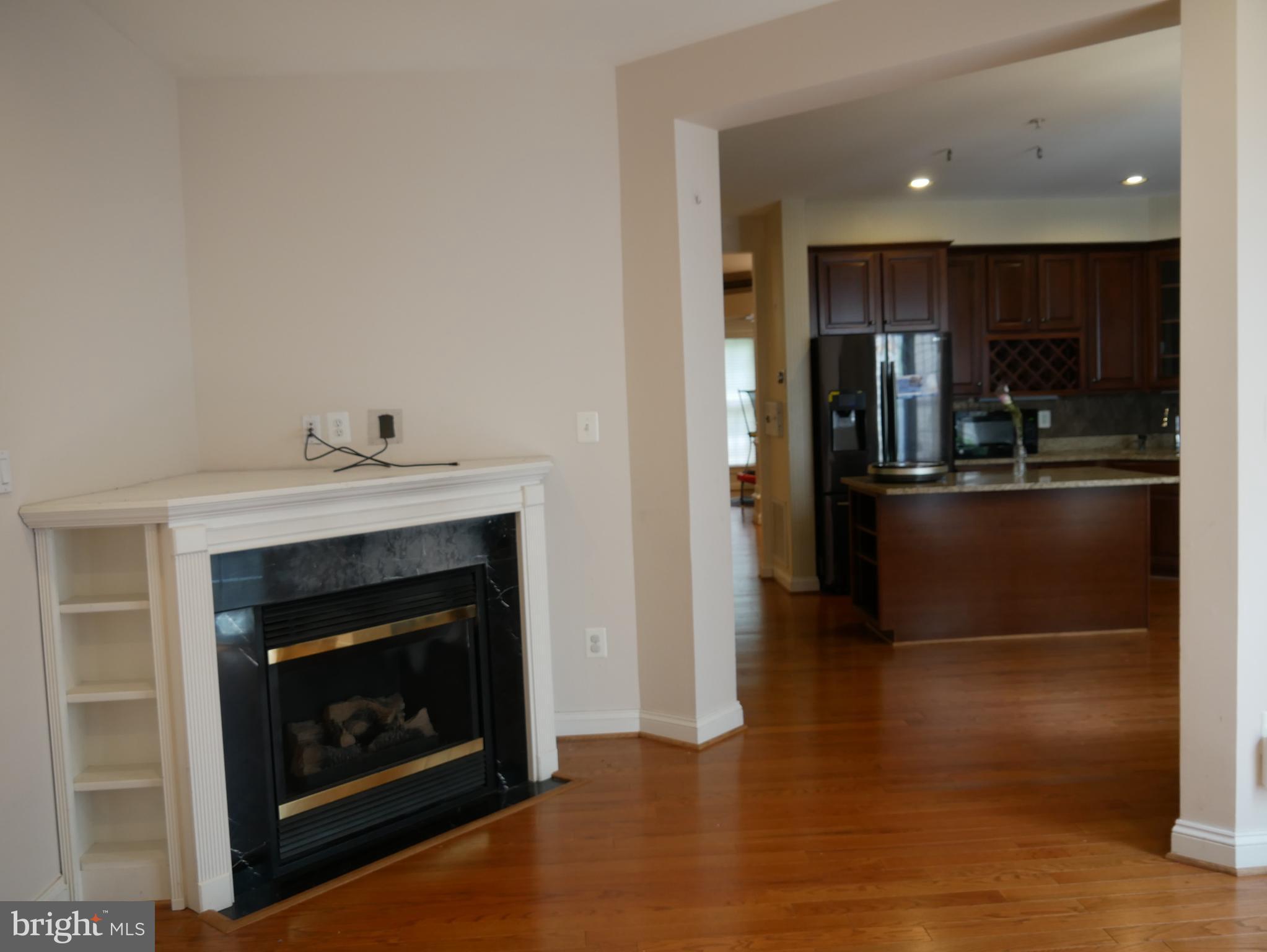 KING FARM WATKINS POND - Residential Lease