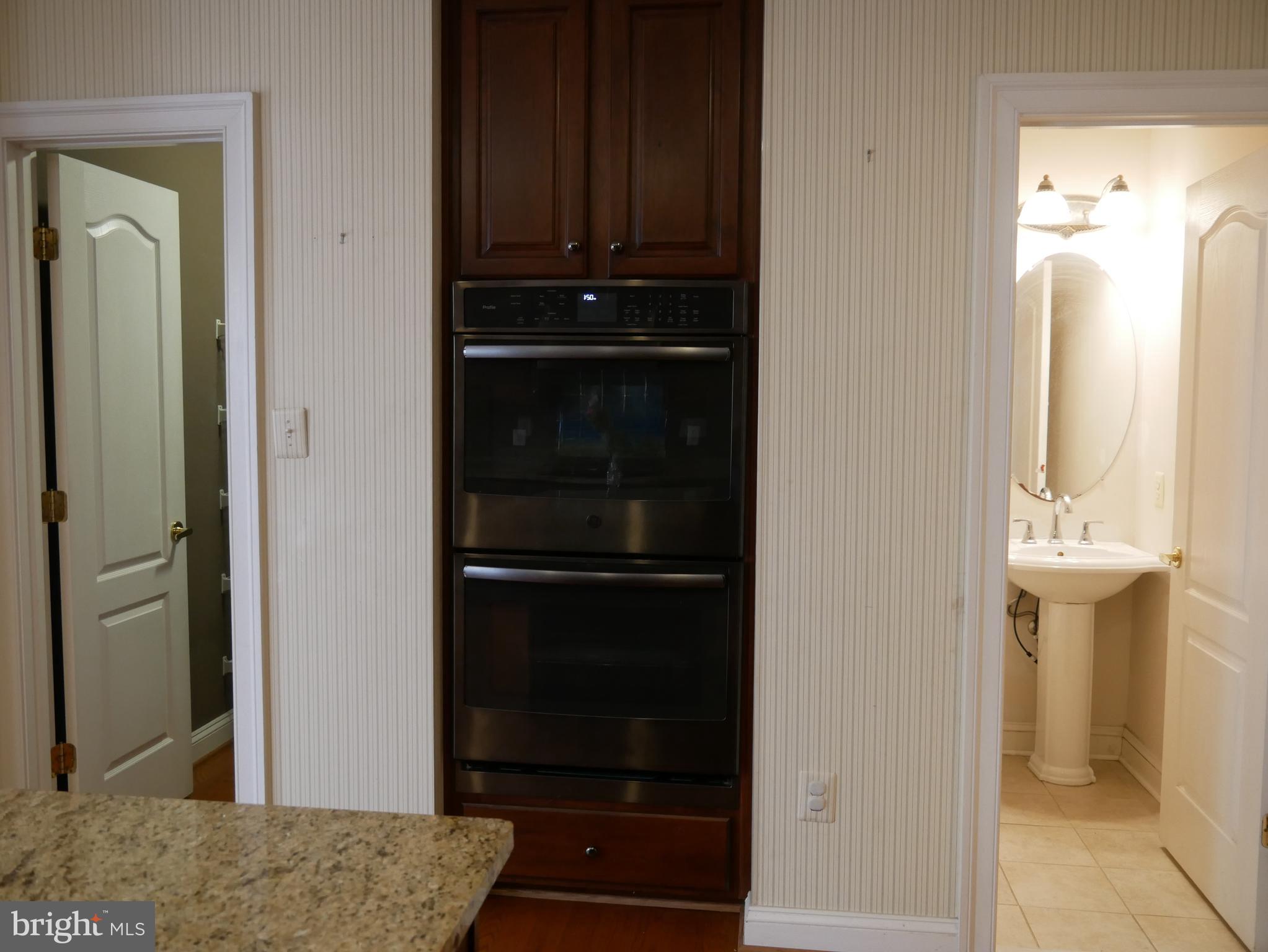 KING FARM WATKINS POND - Residential Lease