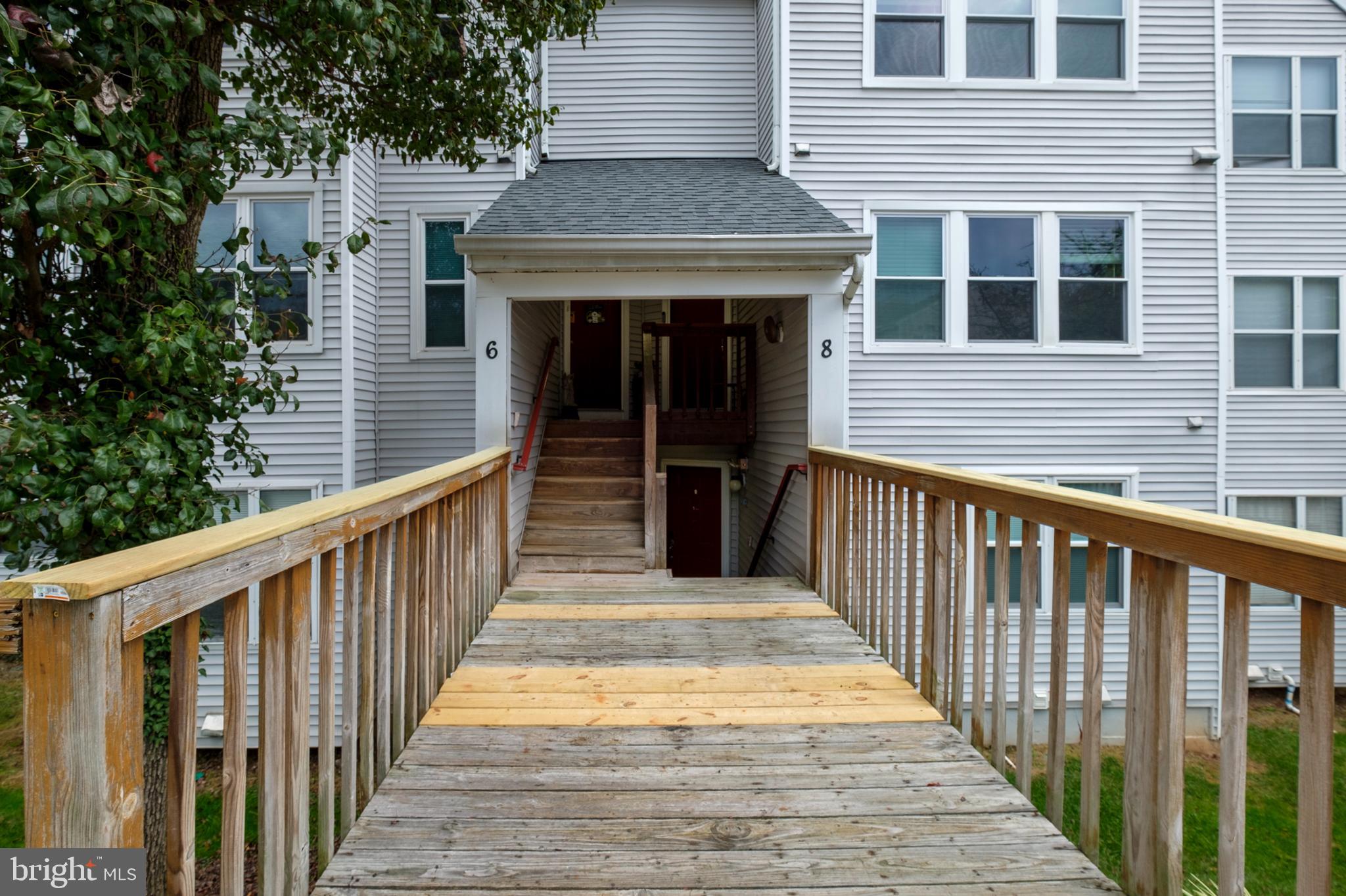 RIVERCHASE CONDOS - Residential