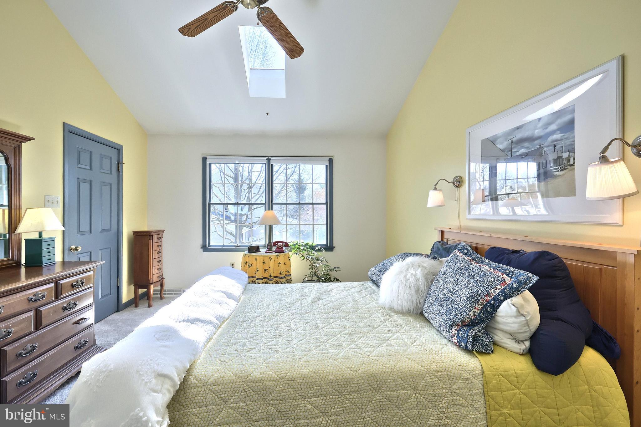 QUAIL HEIGHTS - Residential