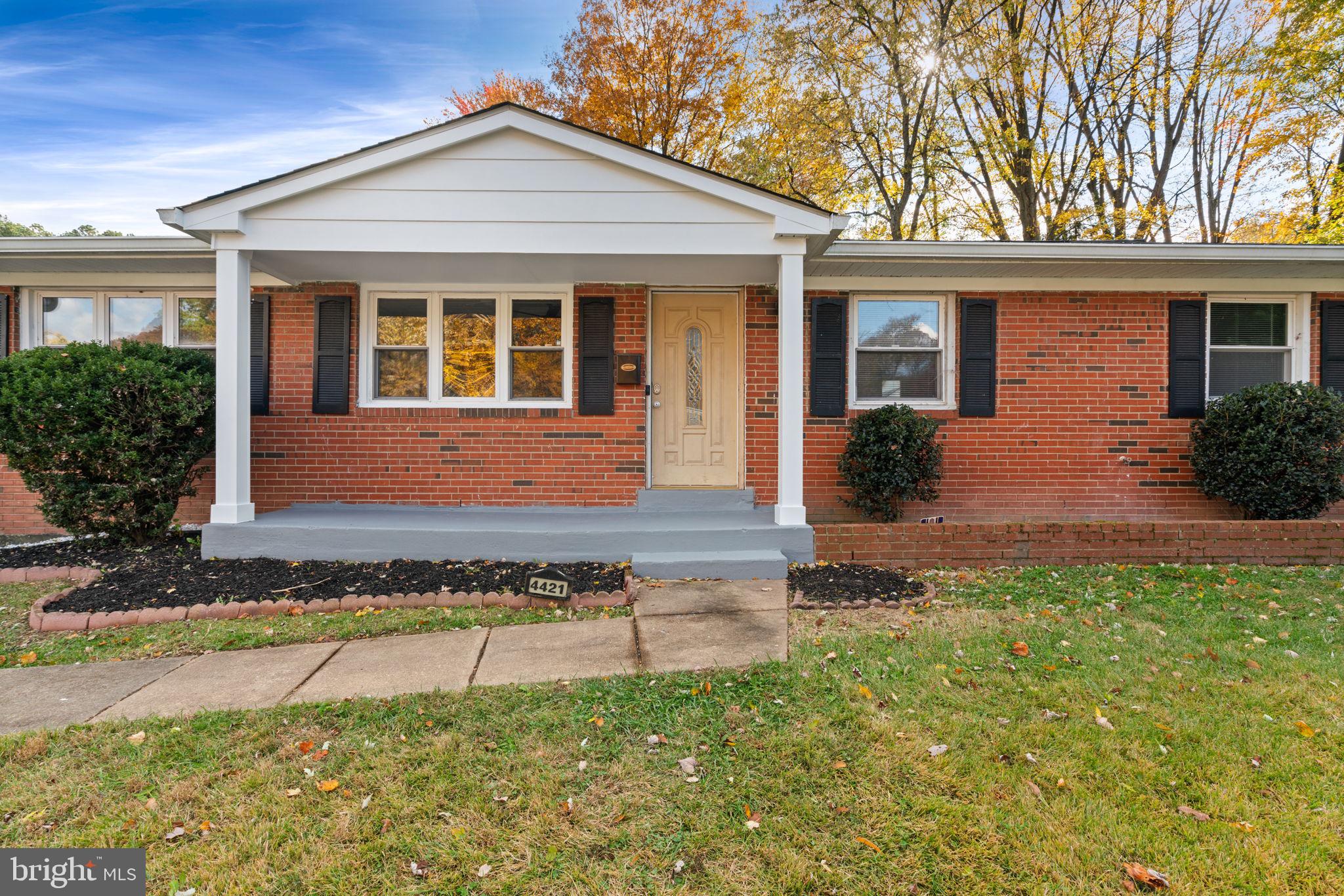 4421 KENWOOD DRIVE