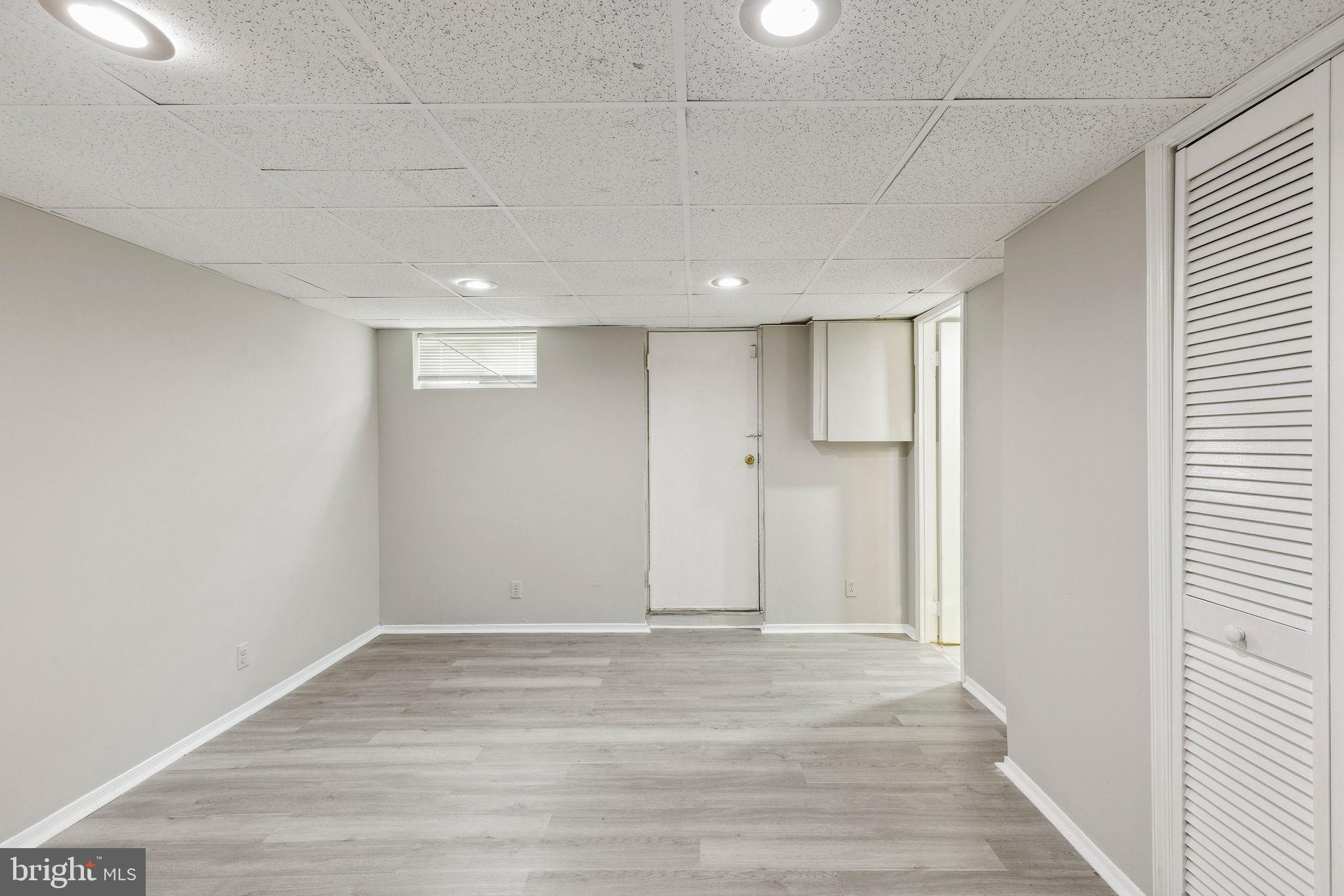 NORTHWOOD - Residential
