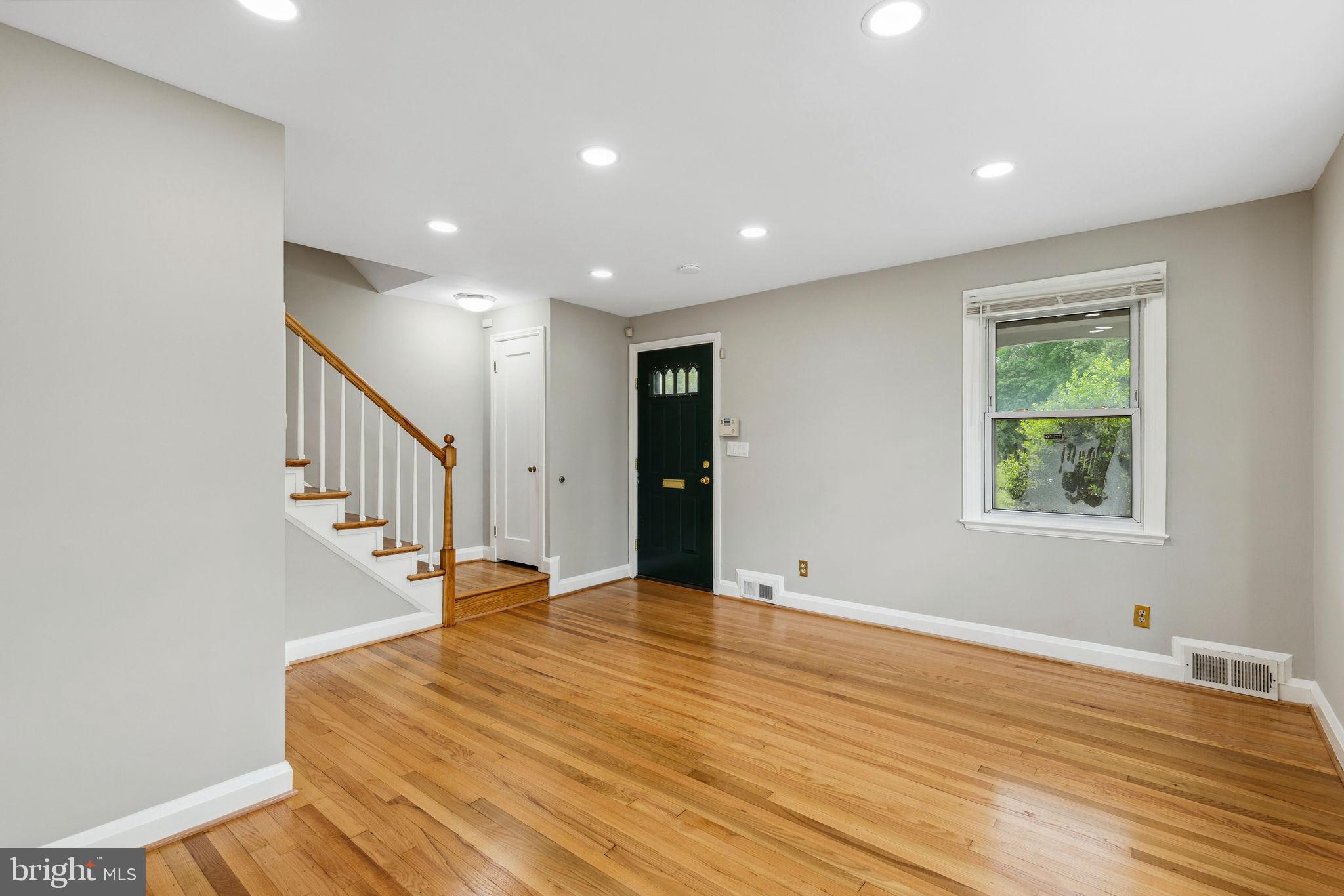NORTHWOOD - Residential