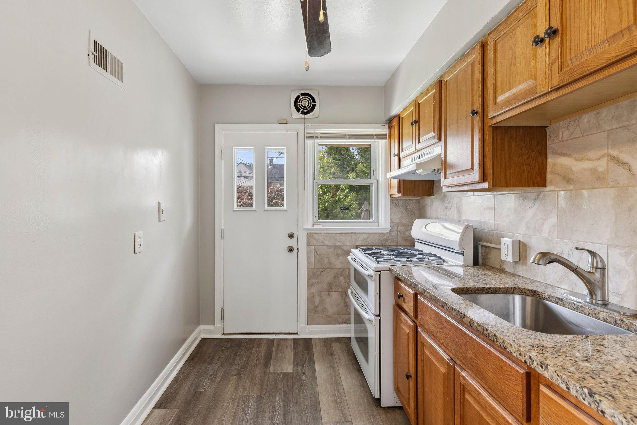 NORTHWOOD - Residential