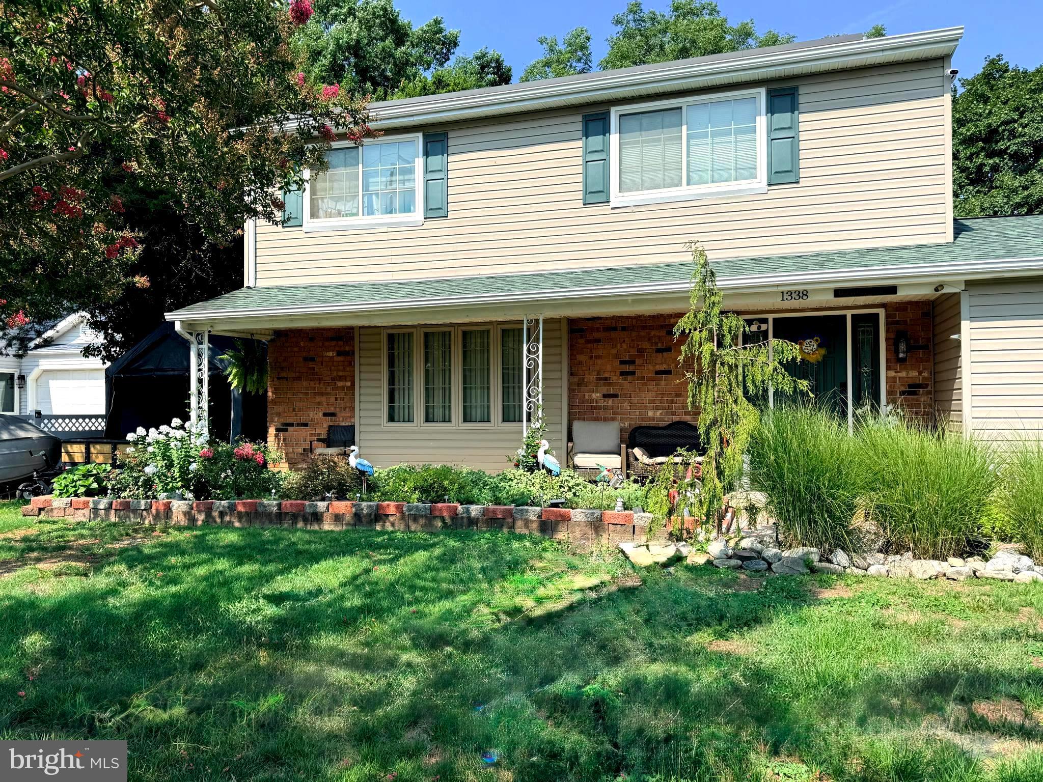 1338 SHERWOOD DRIVE