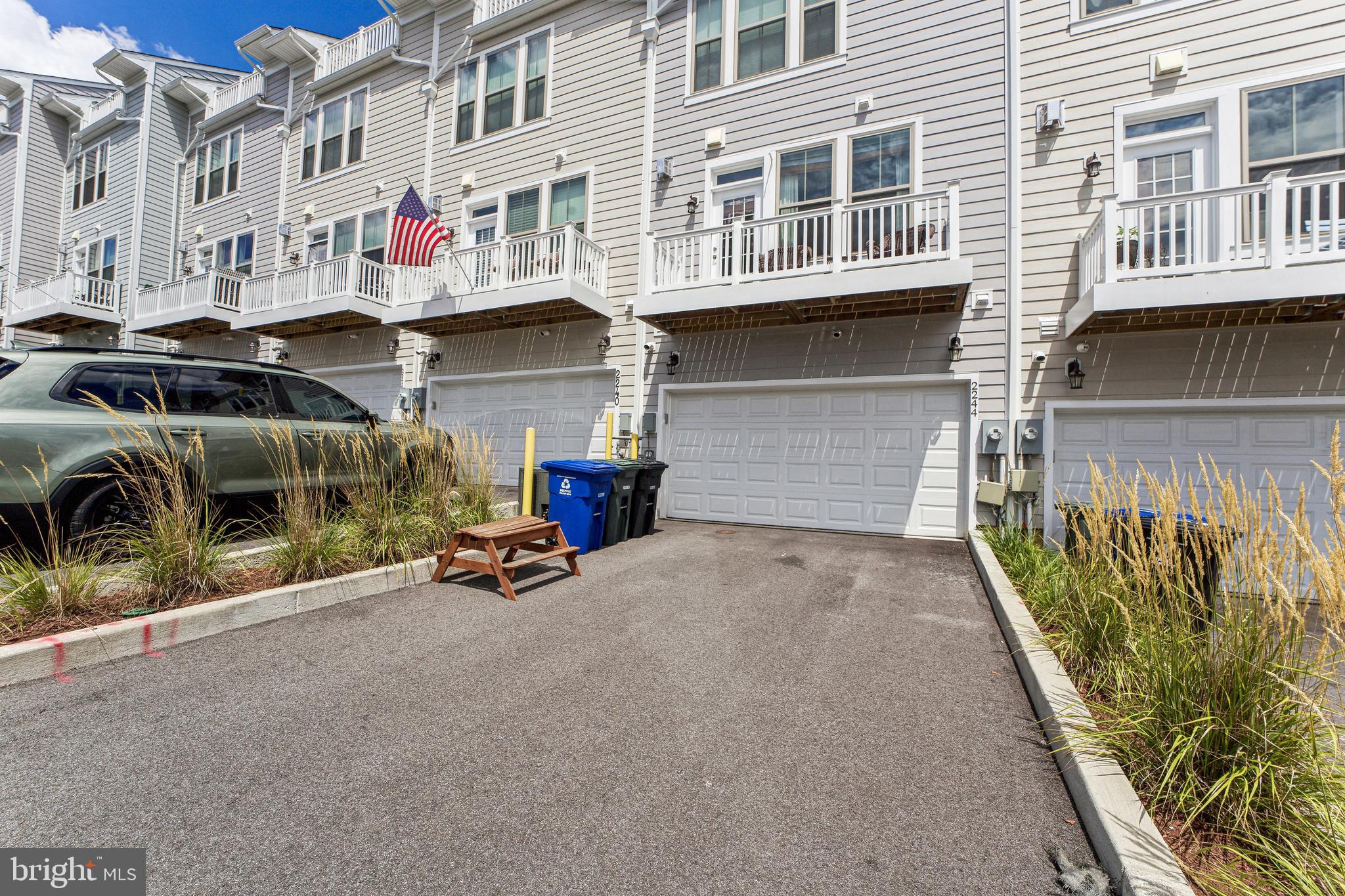 TOWNES AT SOUTH GLEBE - Residential