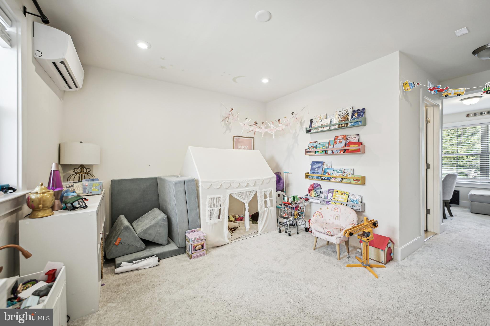 TOWNES AT SOUTH GLEBE - Residential