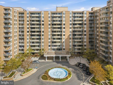 3001 VEAZEY TERRACE NW 615 WASHINGTON DC 20008