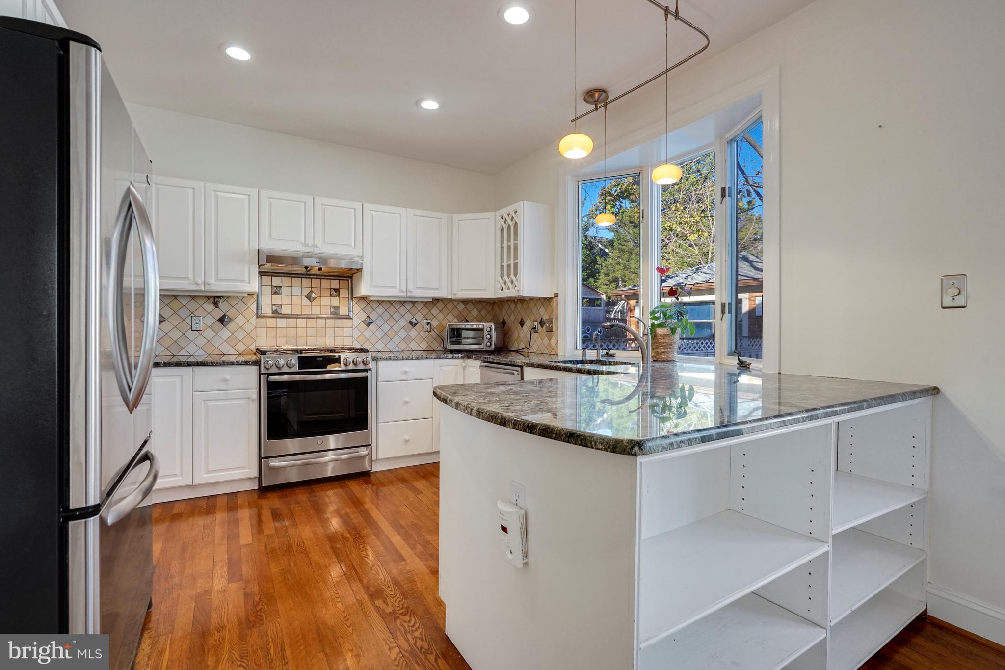 CHEVY CHASE - Residential Lease