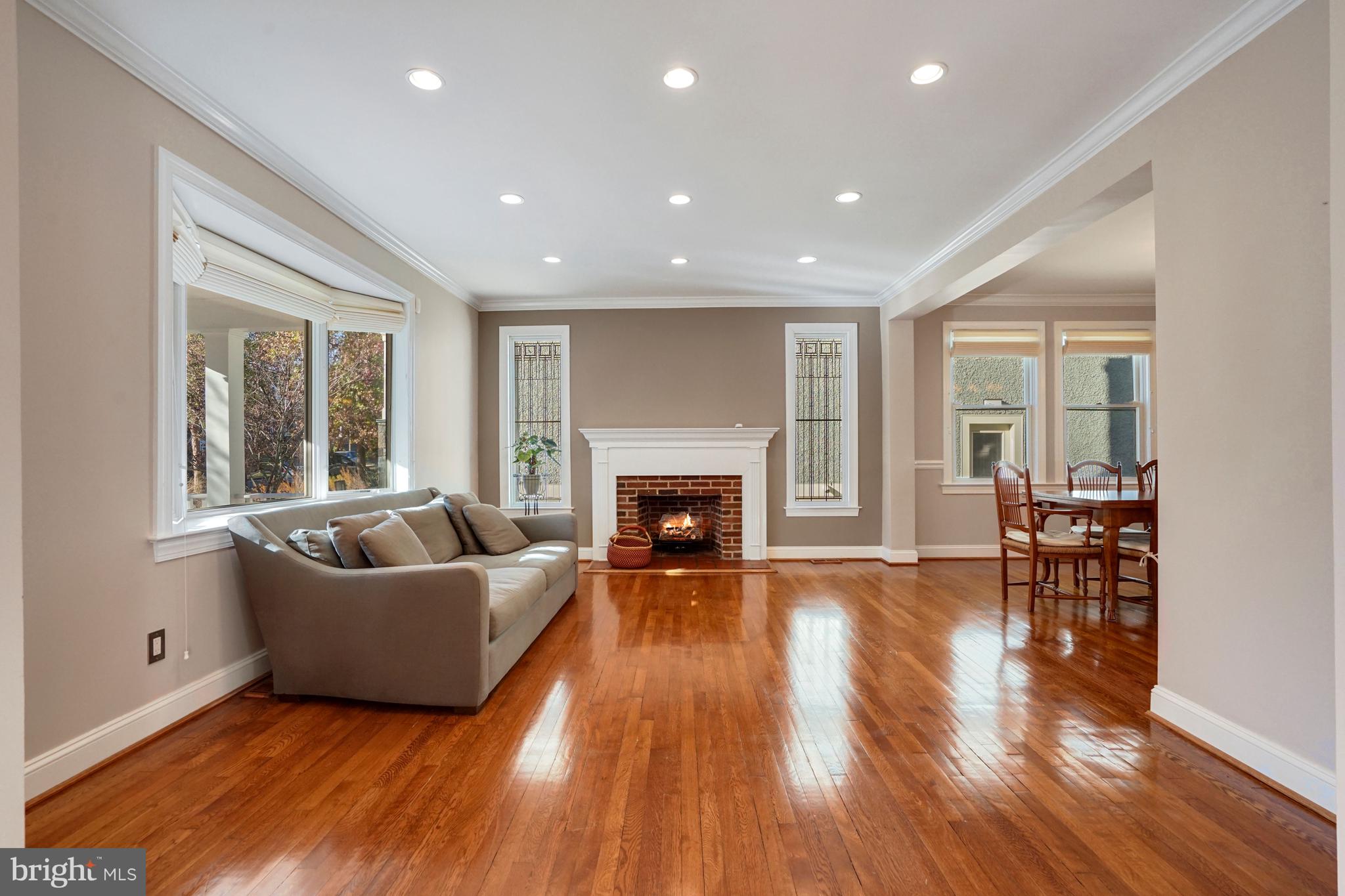 CHEVY CHASE - Residential Lease