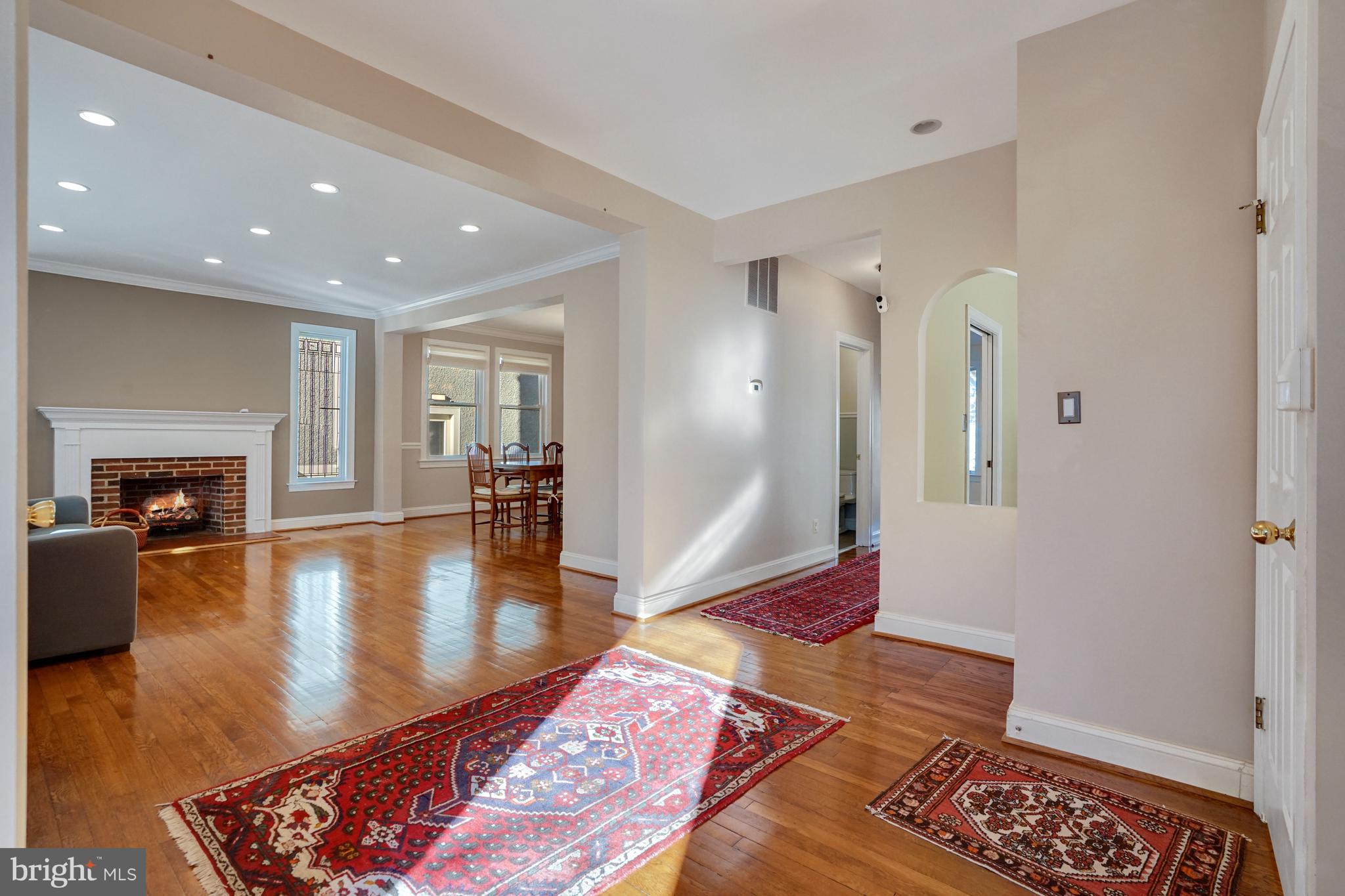 CHEVY CHASE - Residential Lease