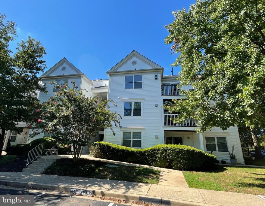 Spacious 2 bedroom / 2 full bath apartment for rent in the heart of Germantown! New LVP flooring was just installed. Open floor plan offers plenty of space for entertaining/dining.  Sliding glass doors off the living room leads to the balcony. Both spacious bedrooms have their own full bathrooms, walk in closets with built in shelving, and are filled with natural light due to the double windows.  Bedrooms are on the opposite sides of the unit. Easy access to all major commuter routes! Plenty of walking trails in the community. Close proximity to schools, shopping, good eats and all of the best that Germantown has to offer.