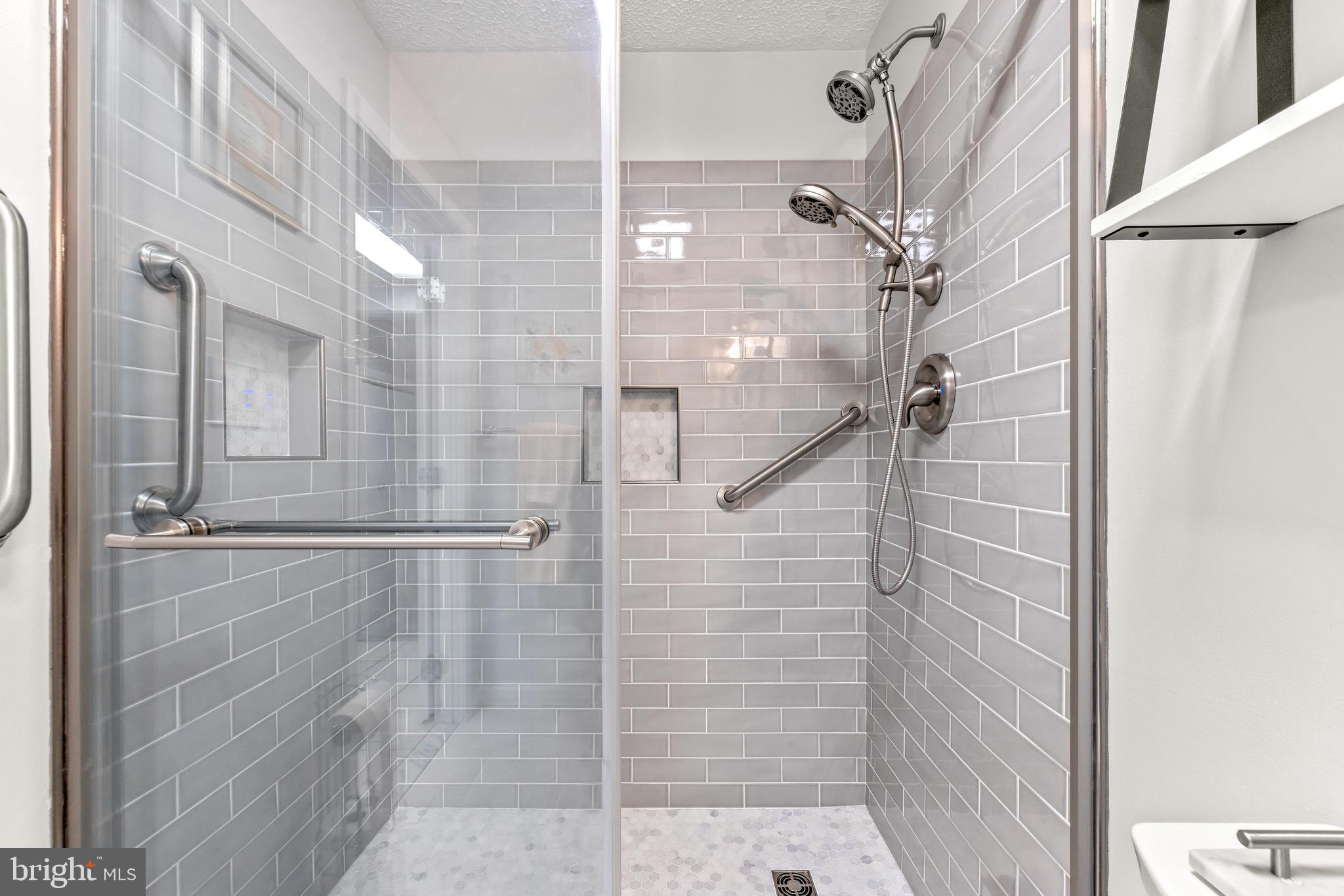 BRIEN RUN VILLAGE - Residential