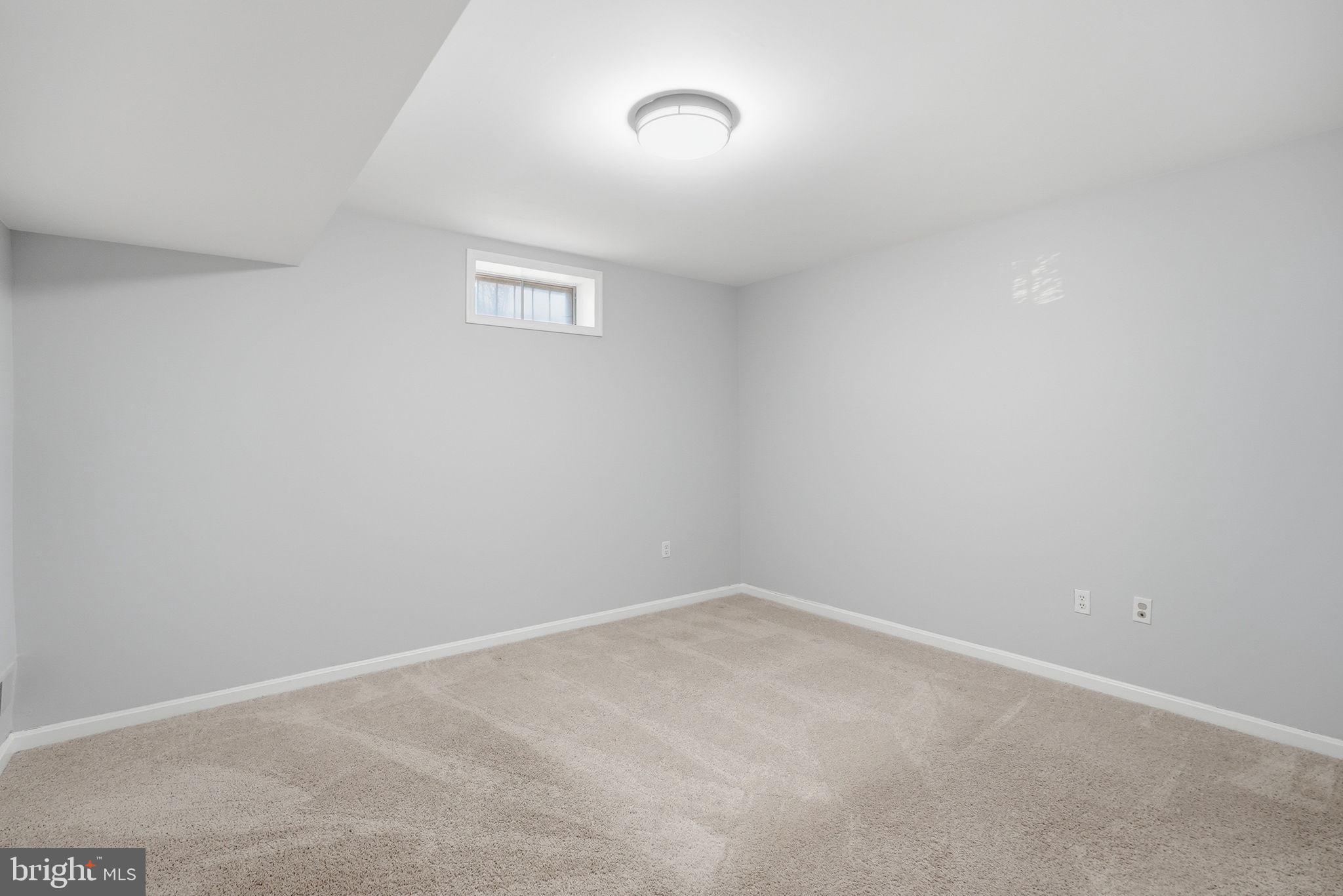 PINECREST HEIGHTS - Residential