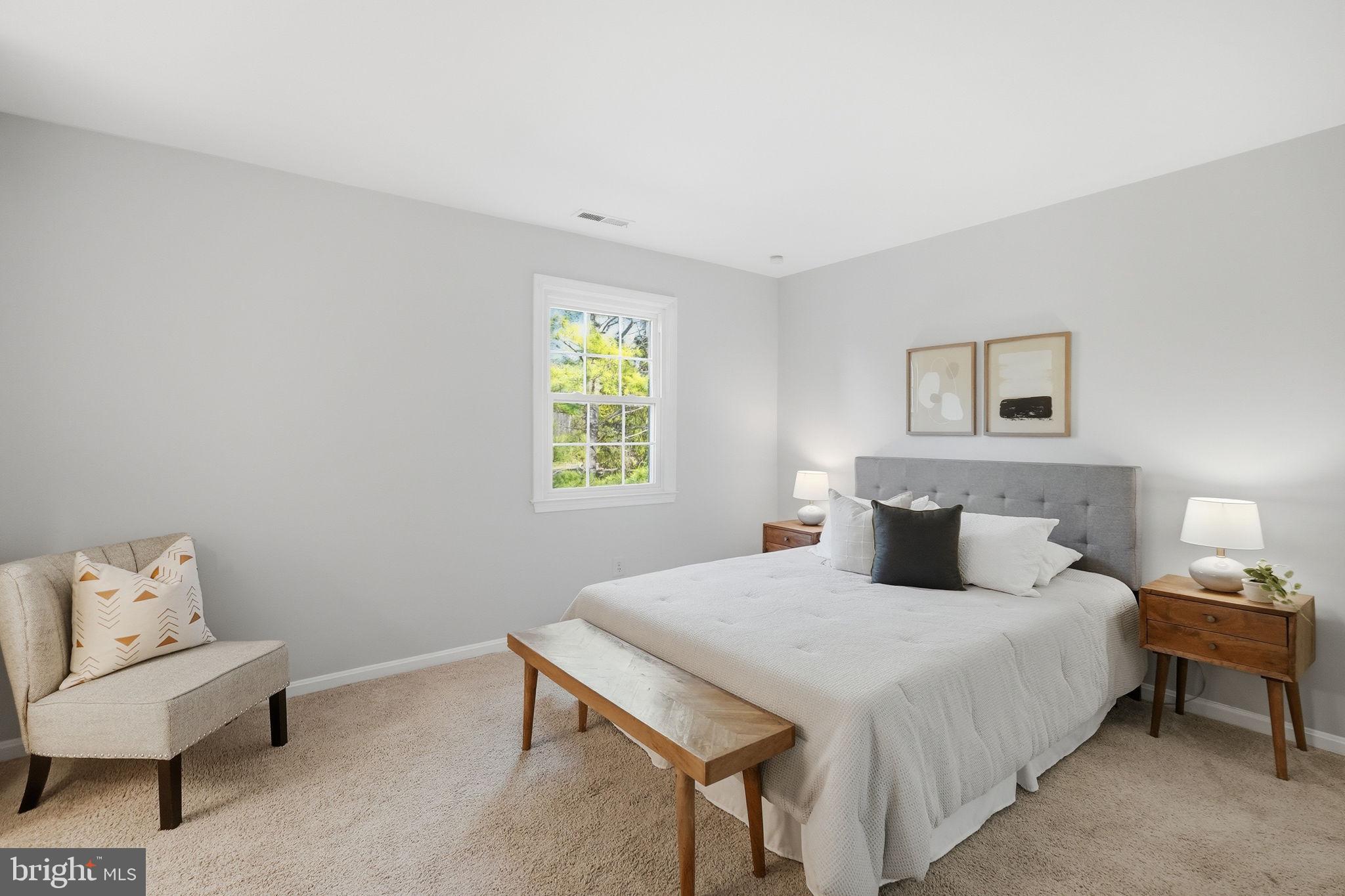 PINECREST HEIGHTS - Residential