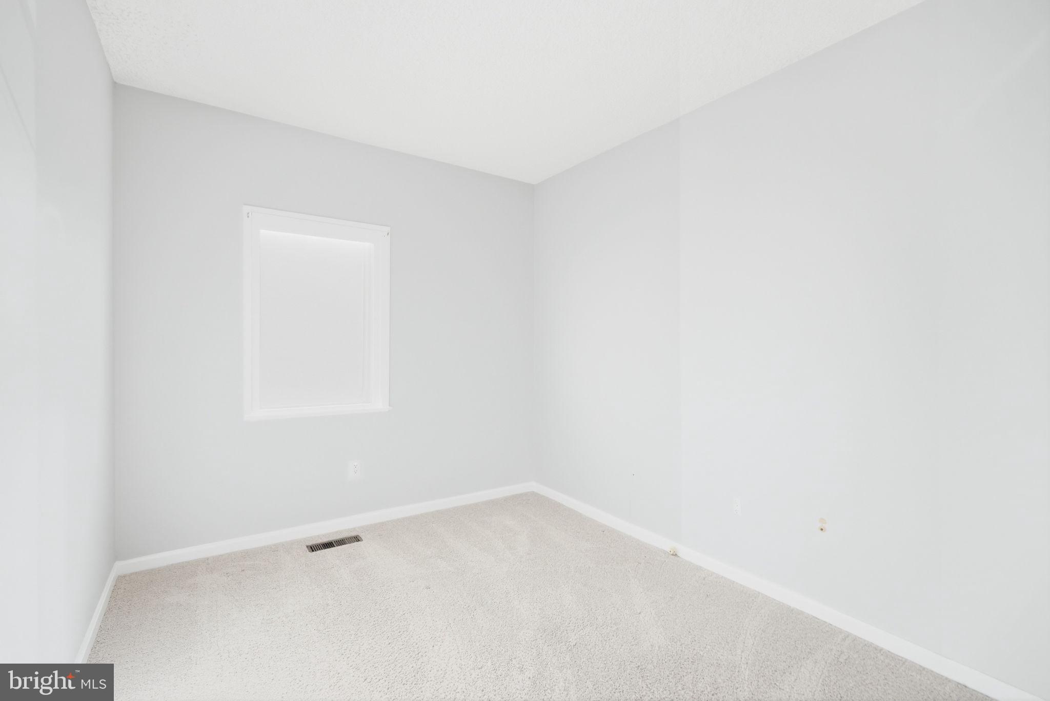 PINECREST HEIGHTS - Residential