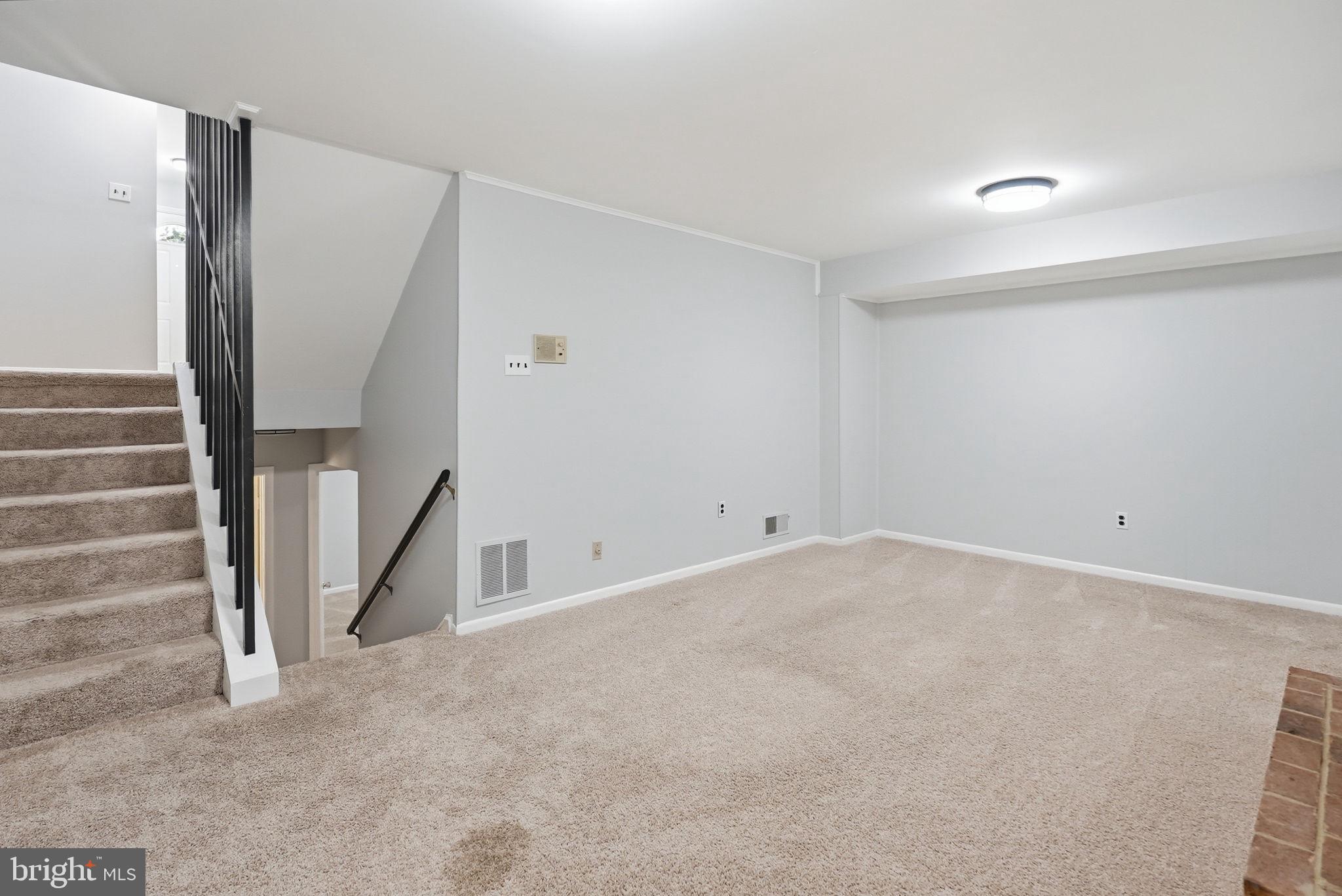 PINECREST HEIGHTS - Residential