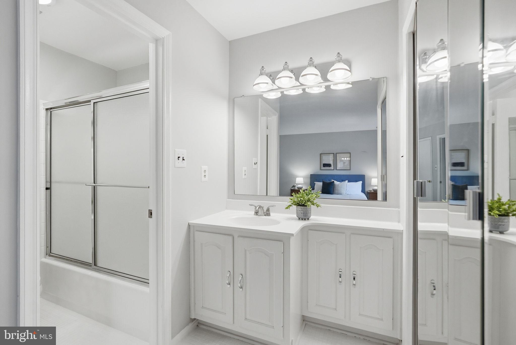 PINECREST HEIGHTS - Residential