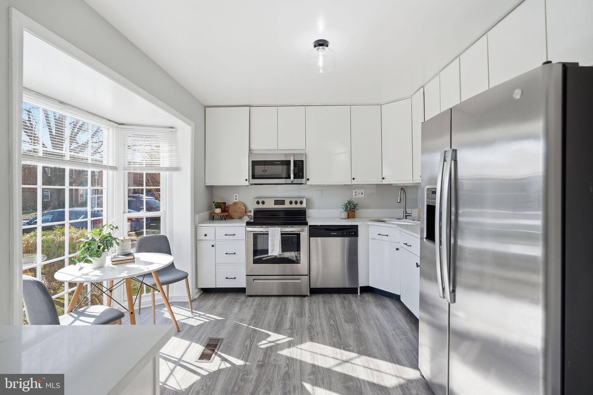 PINECREST HEIGHTS - Residential