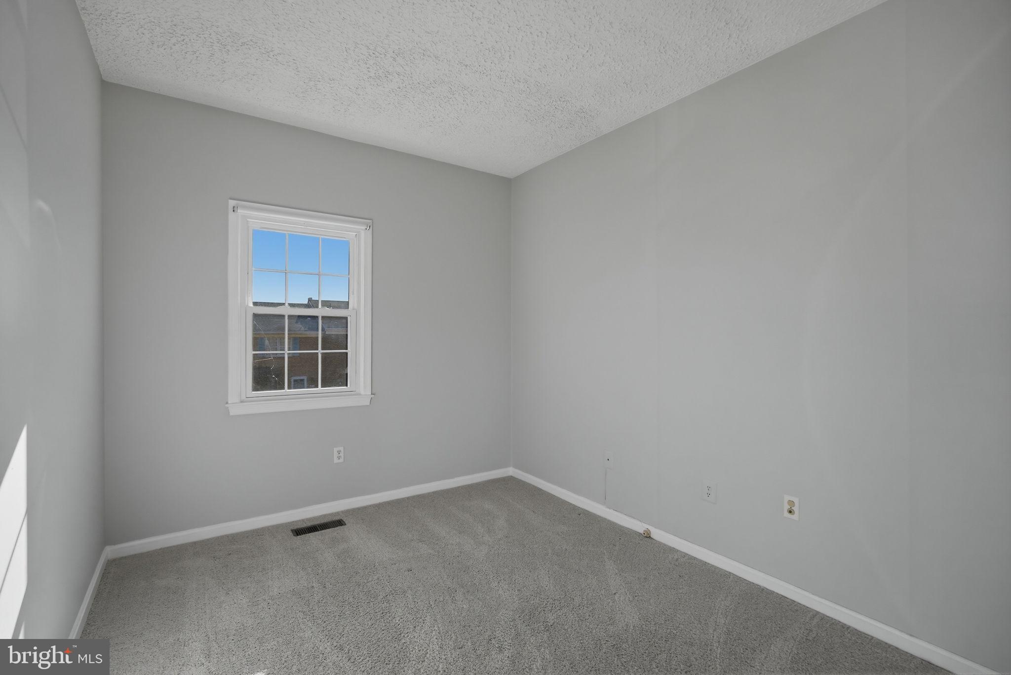 PINECREST HEIGHTS - Residential