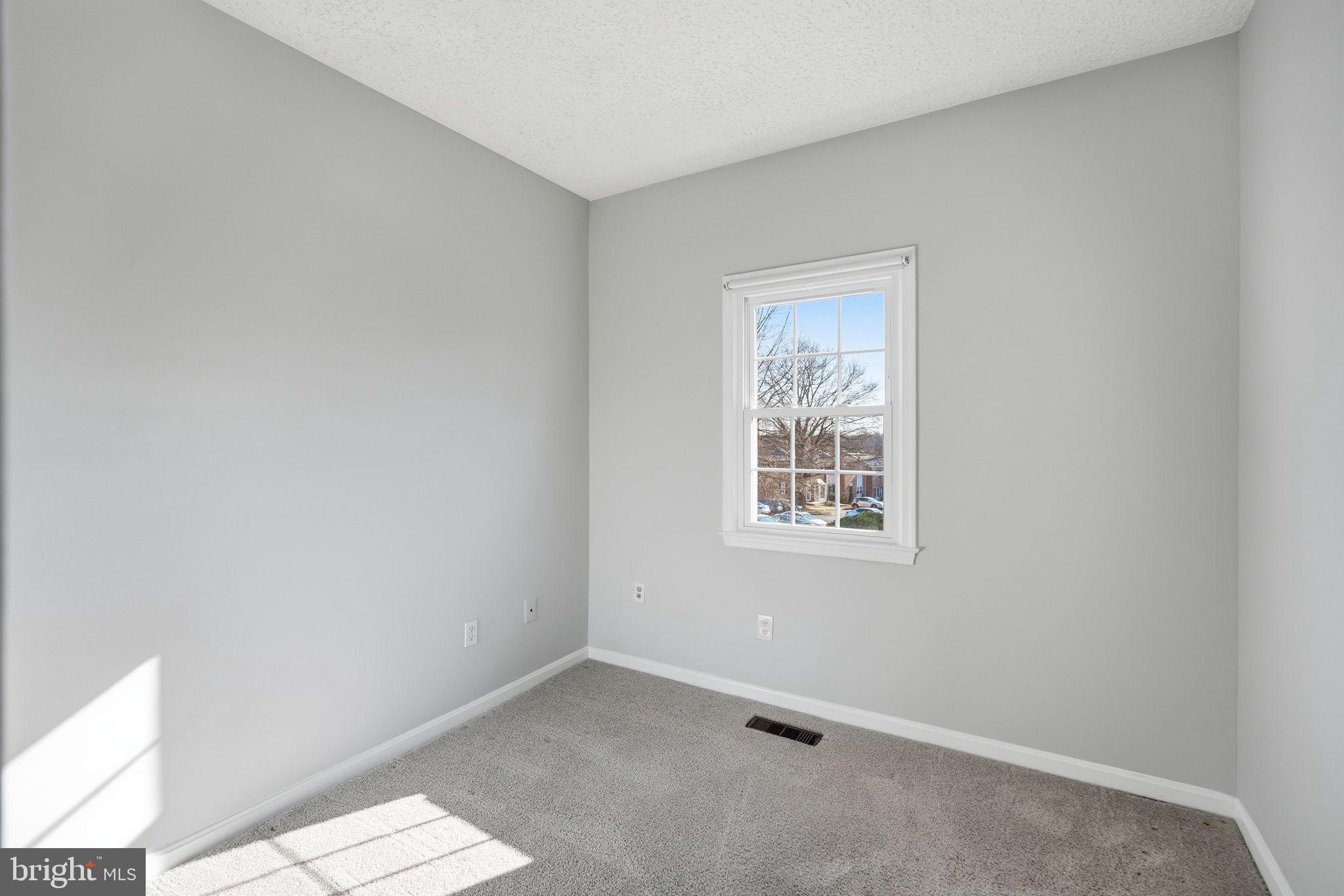 PINECREST HEIGHTS - Residential