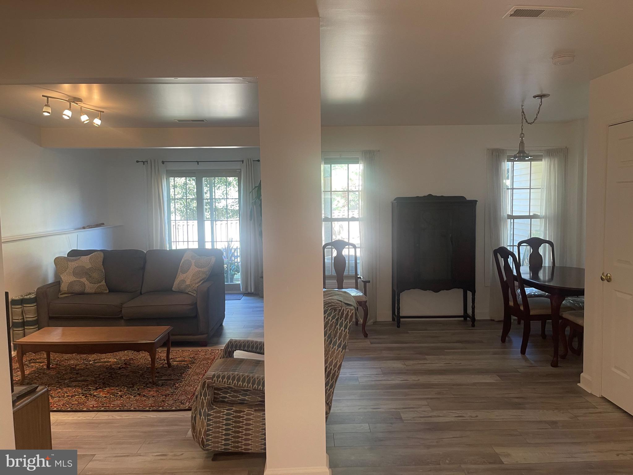 KINGSTOWNE - Residential Lease