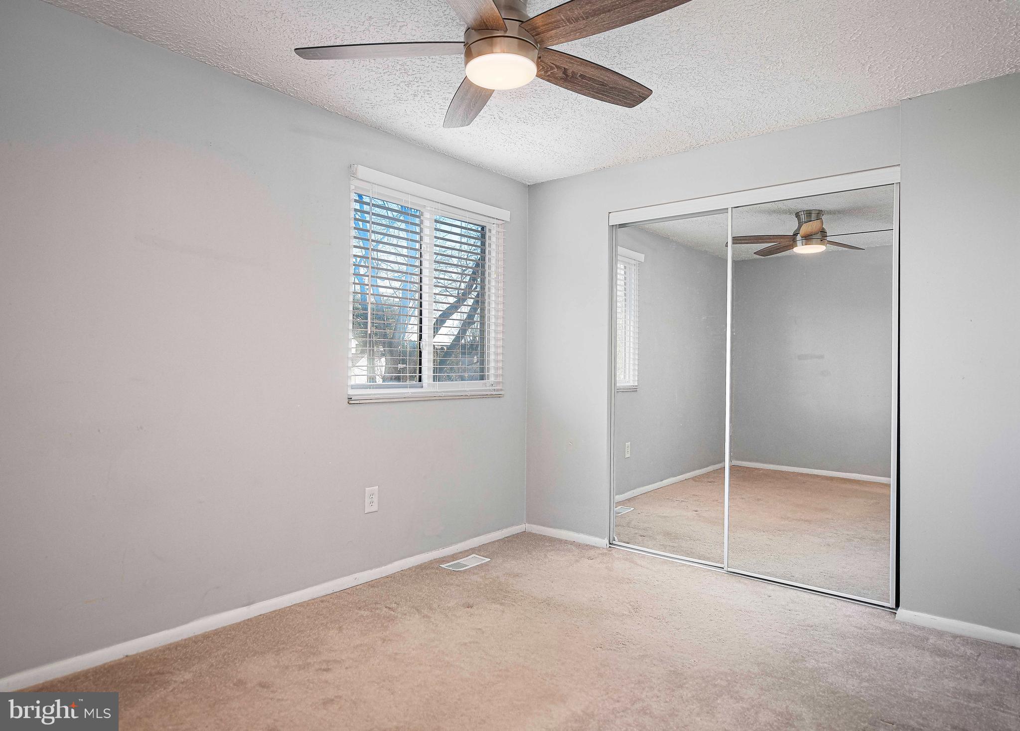 LAUREL VALLEY - Residential