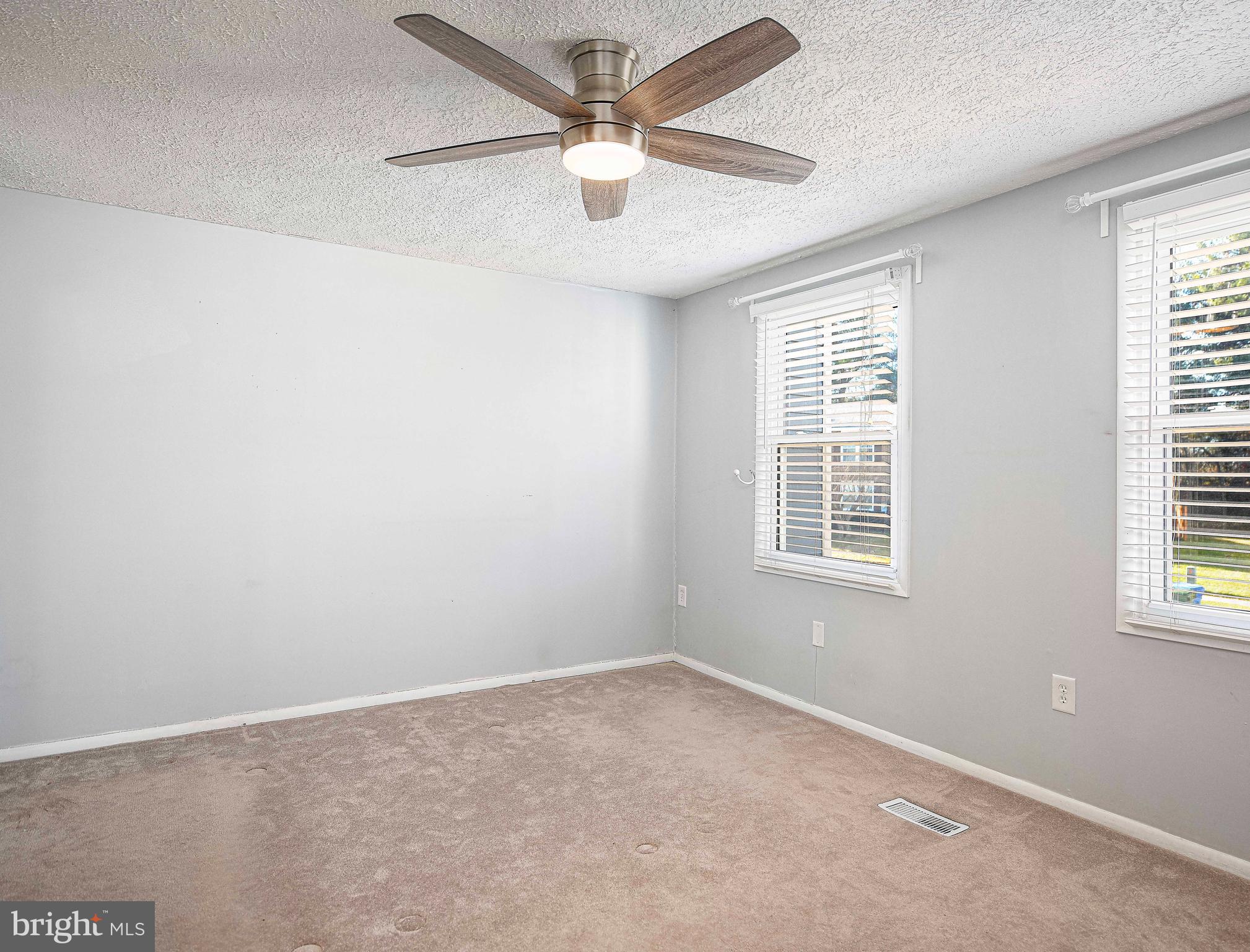 LAUREL VALLEY - Residential