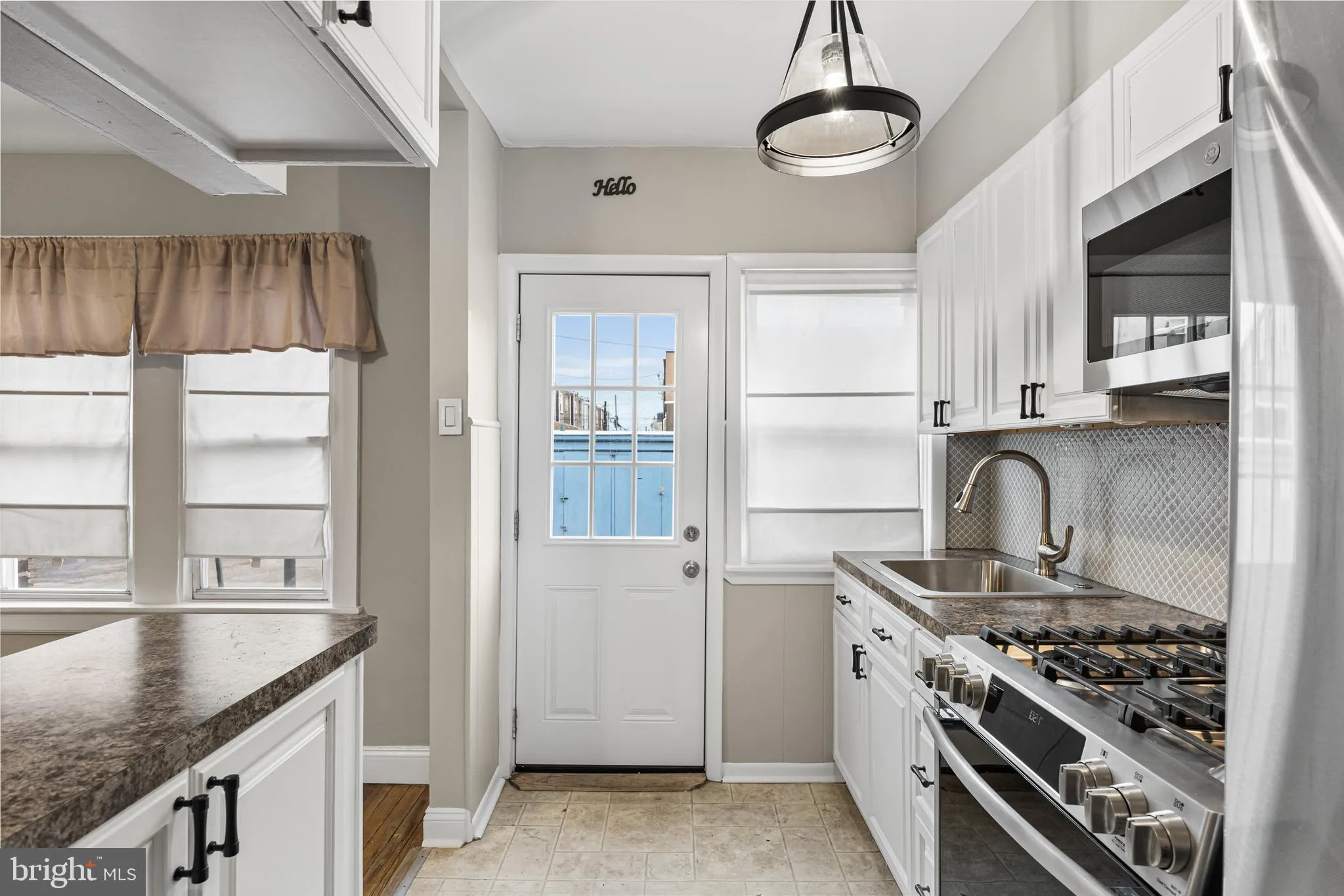 Philadelphia, Pennsylvania 19148, United States, 3 Bedrooms Bedrooms, ,1 BathroomBathrooms,Residential,Active,102975