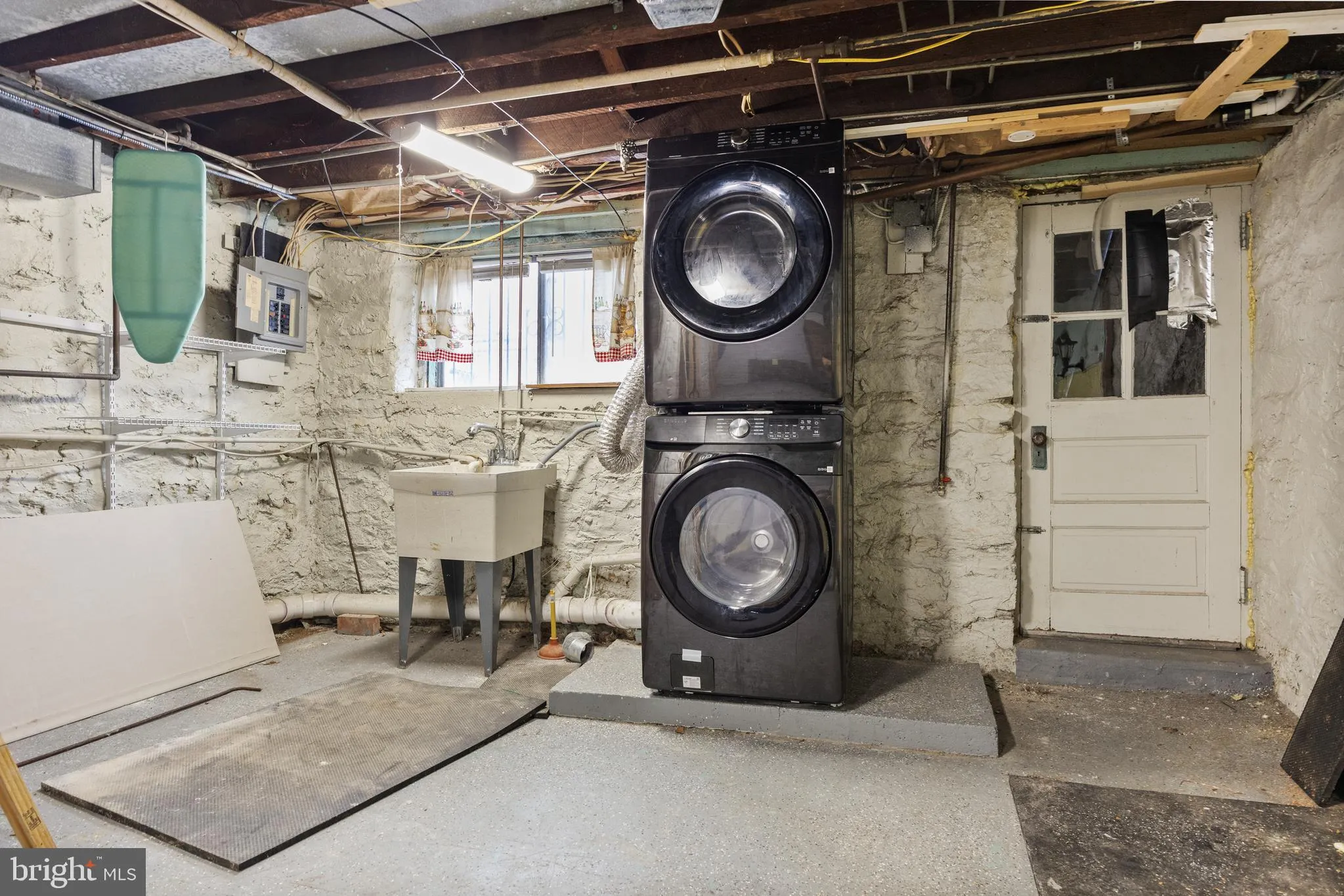 Philadelphia, Pennsylvania 19148, United States, 3 Bedrooms Bedrooms, ,1 BathroomBathrooms,Residential,Active,102975