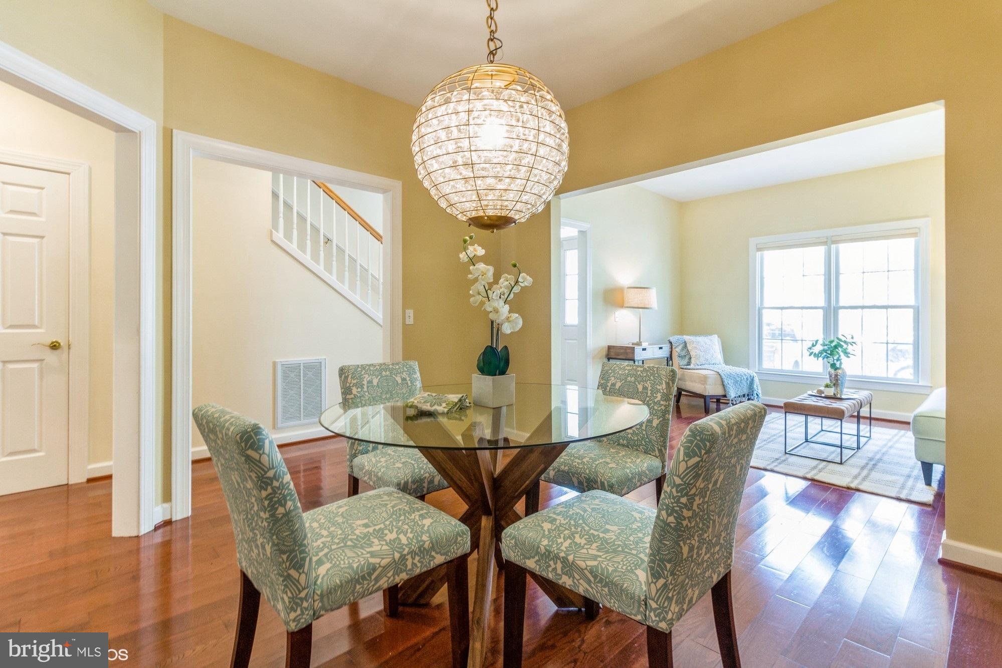 EASTON CLUB - Residential