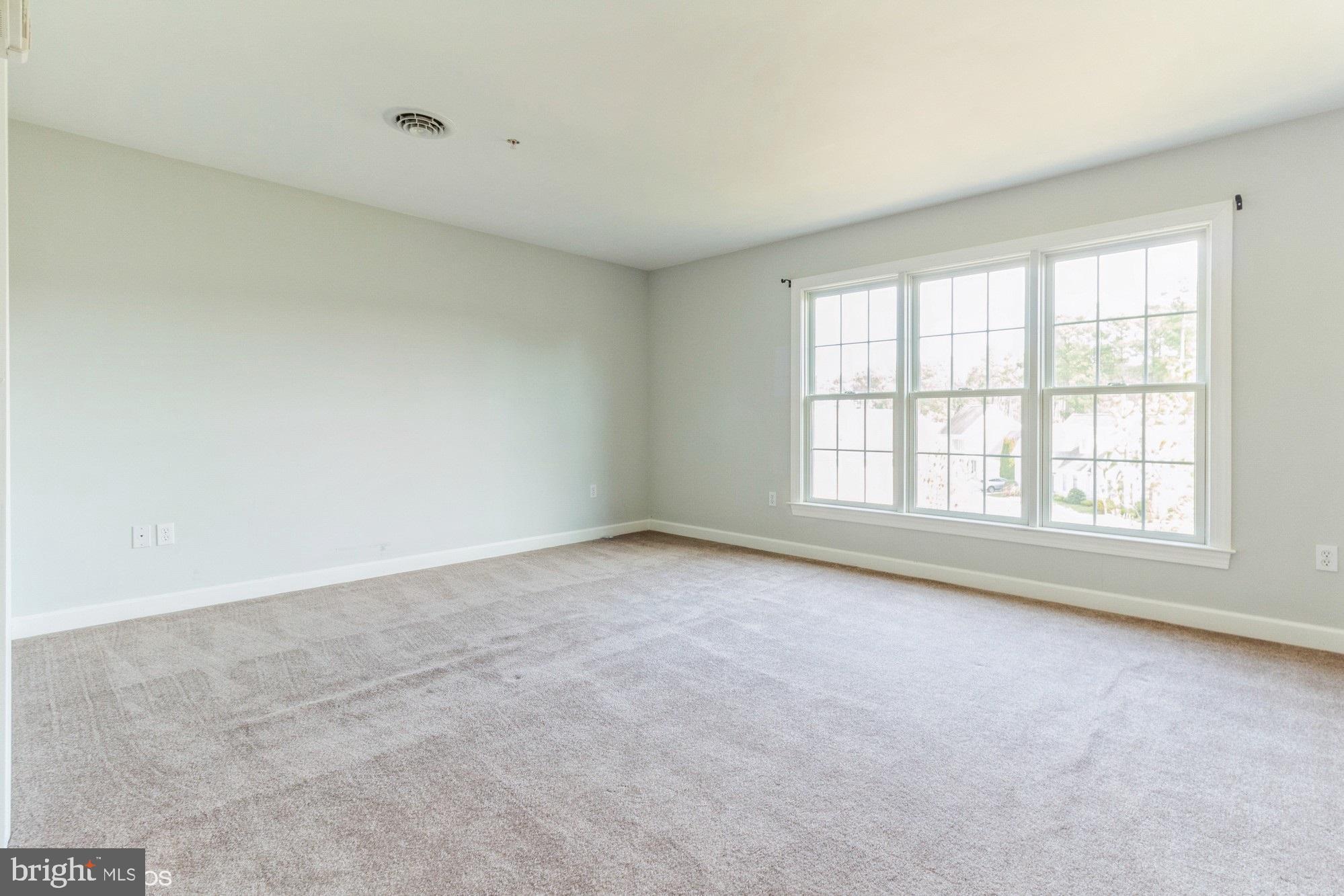 EASTON CLUB - Residential