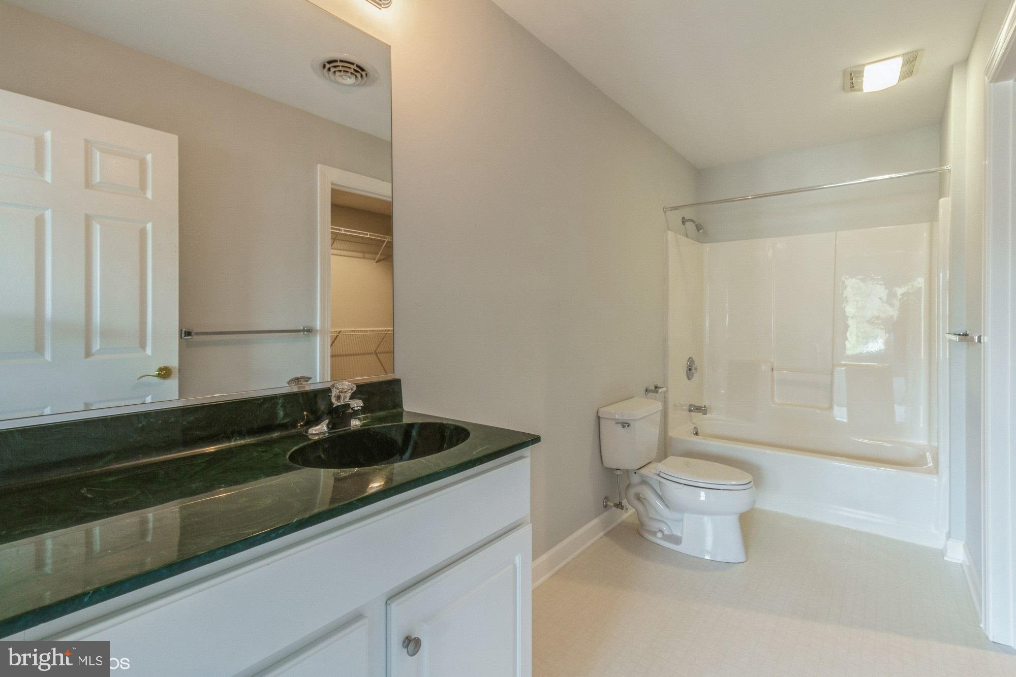 EASTON CLUB - Residential