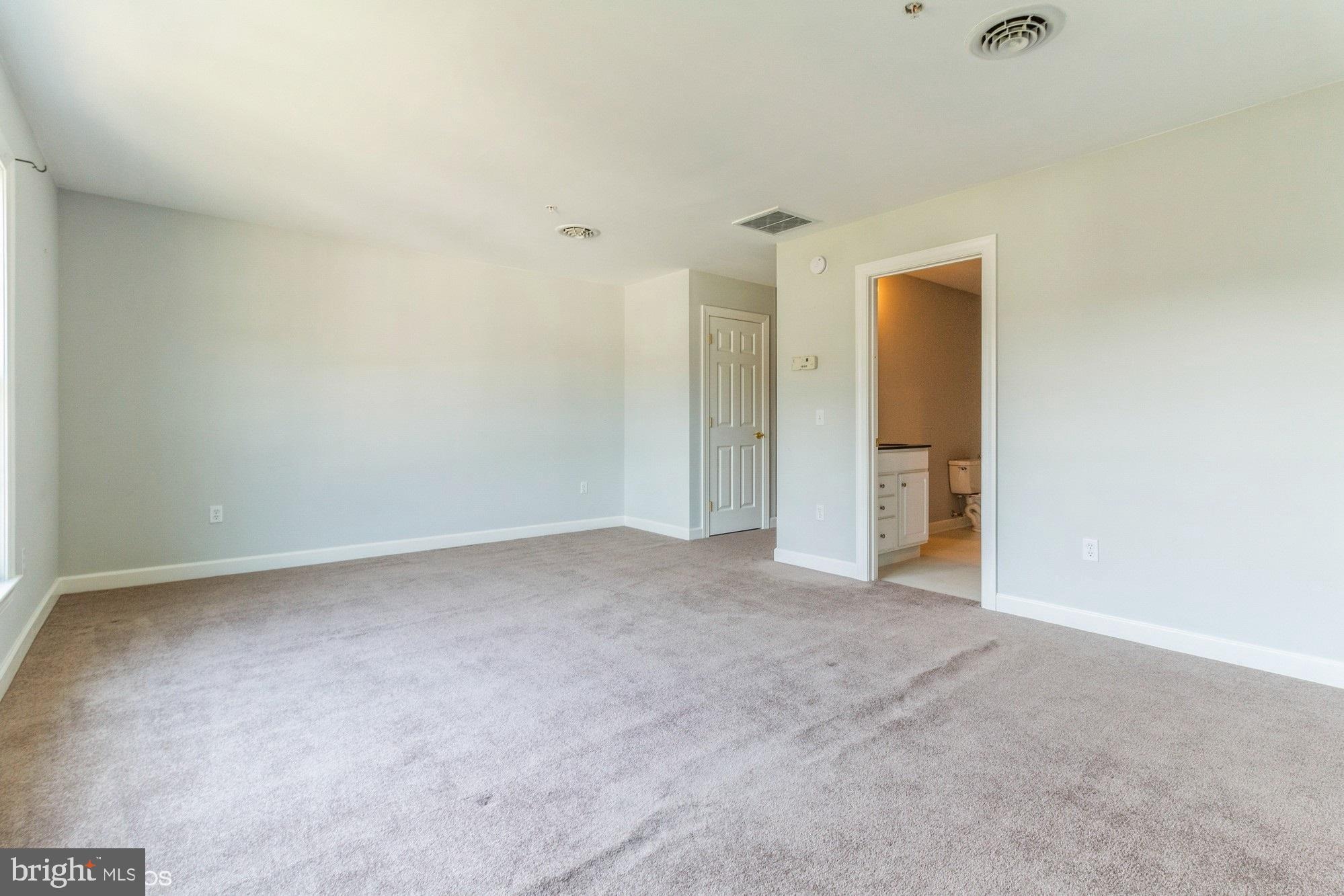 EASTON CLUB - Residential