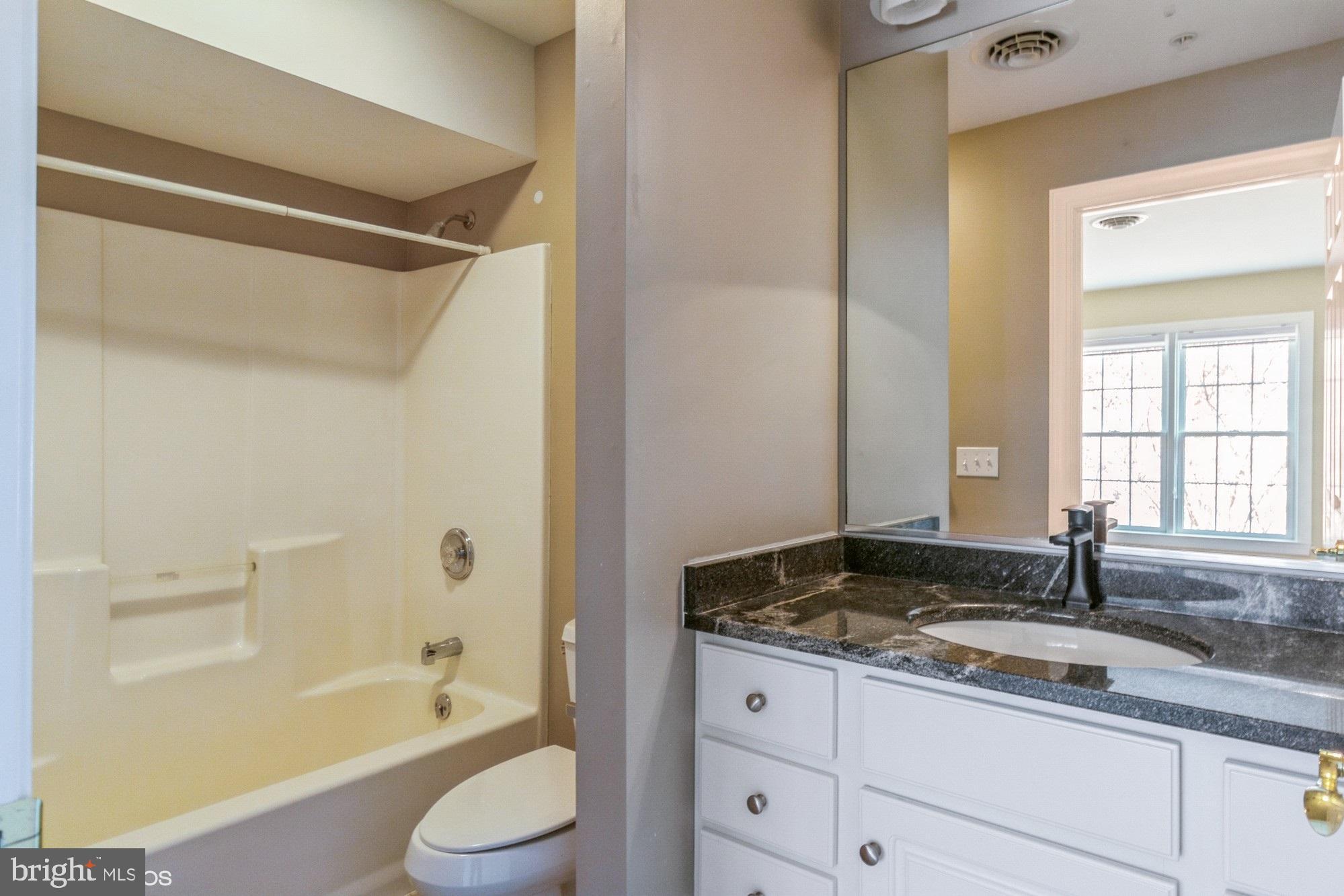 EASTON CLUB - Residential