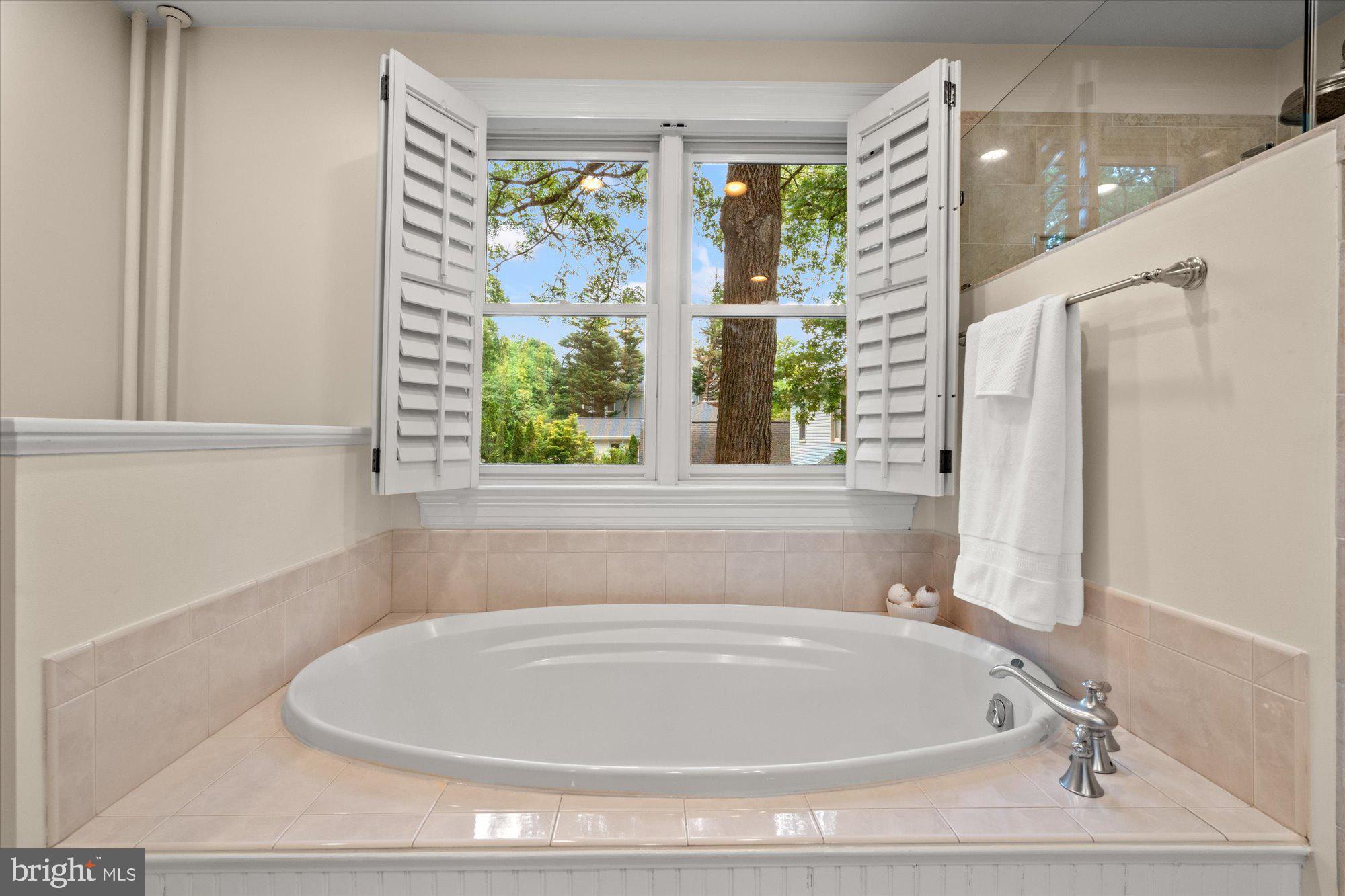 BERKSHIRE OAKWOOD - Residential