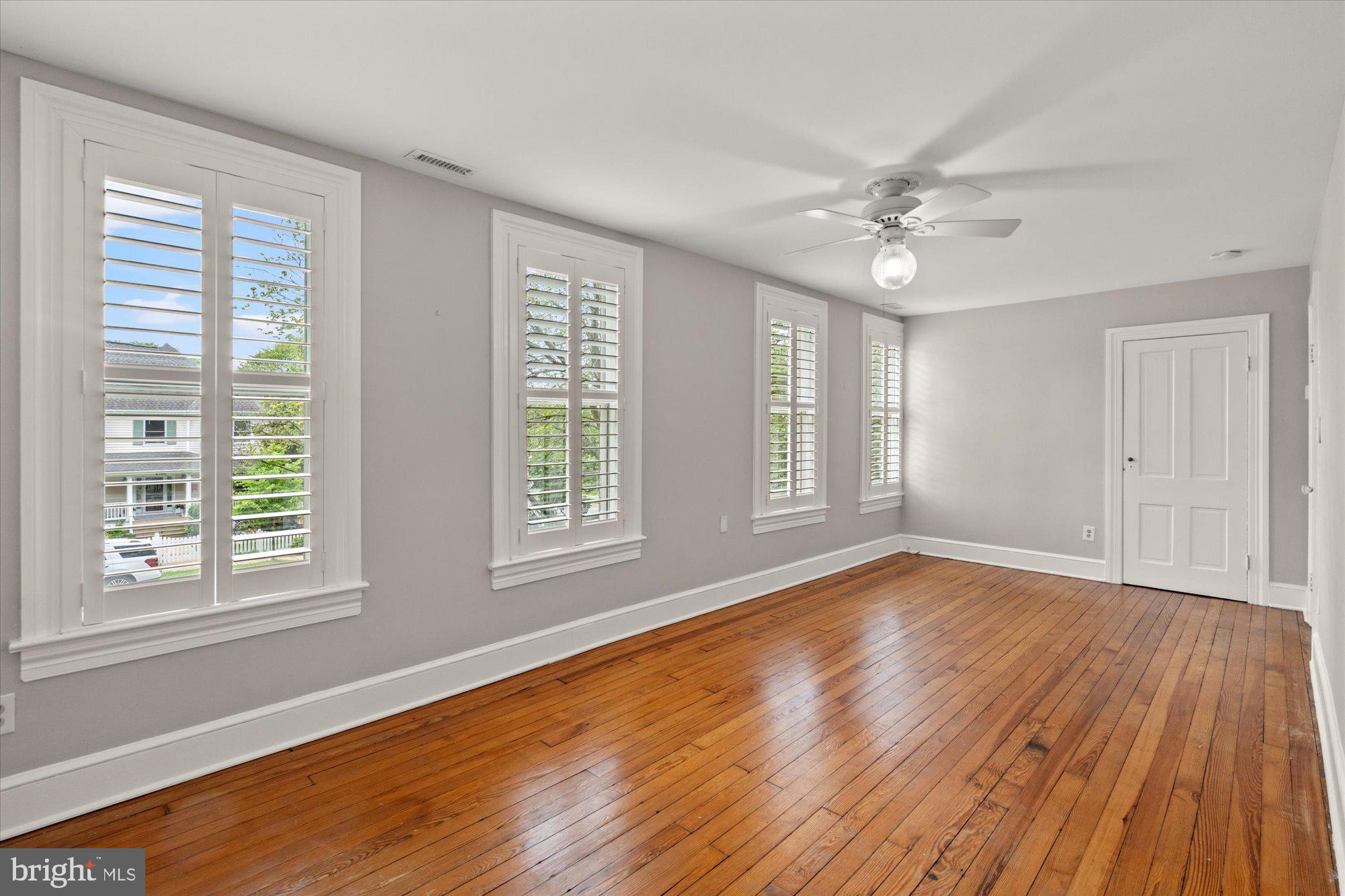 BERKSHIRE OAKWOOD - Residential