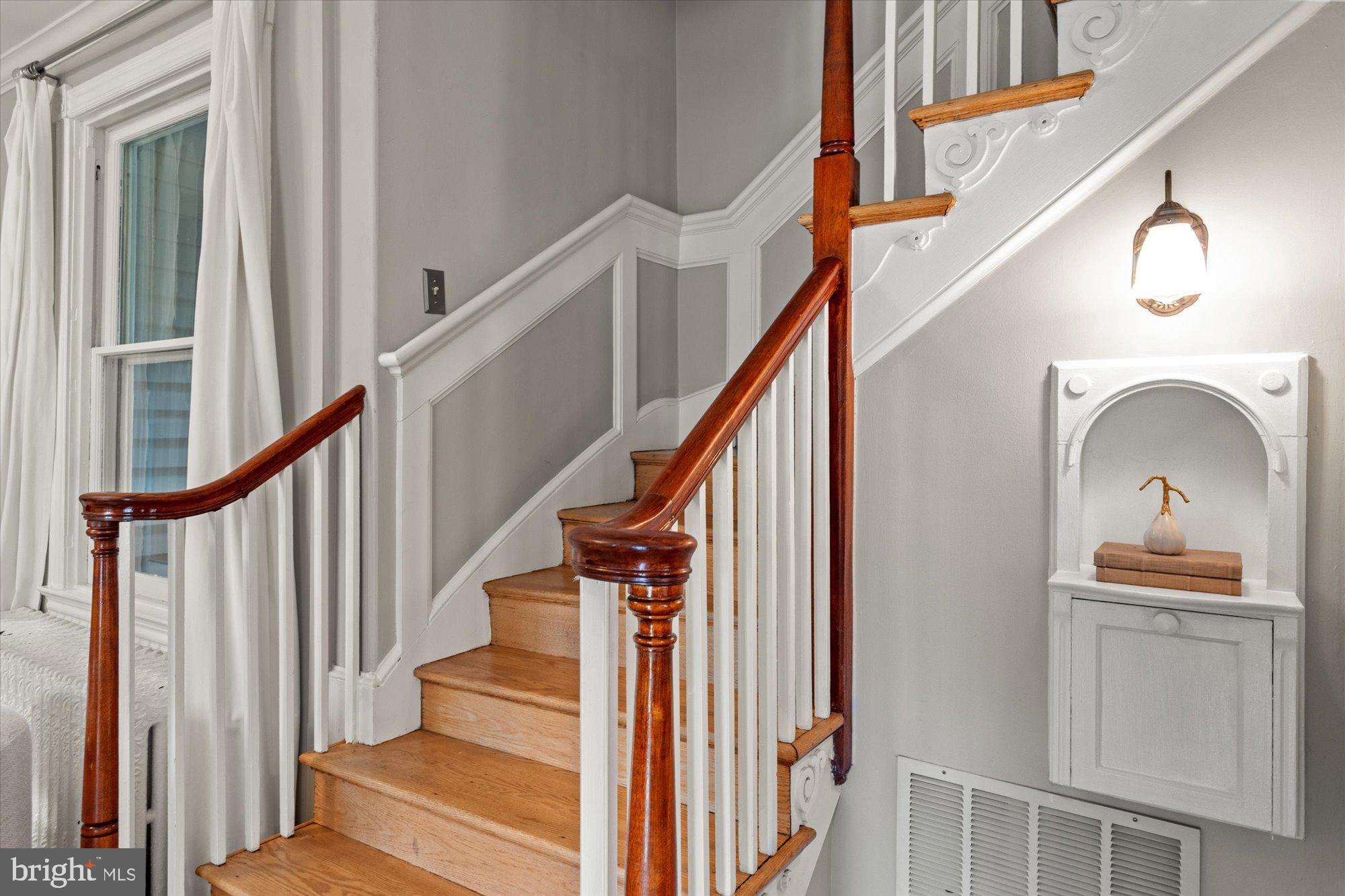 BERKSHIRE OAKWOOD - Residential