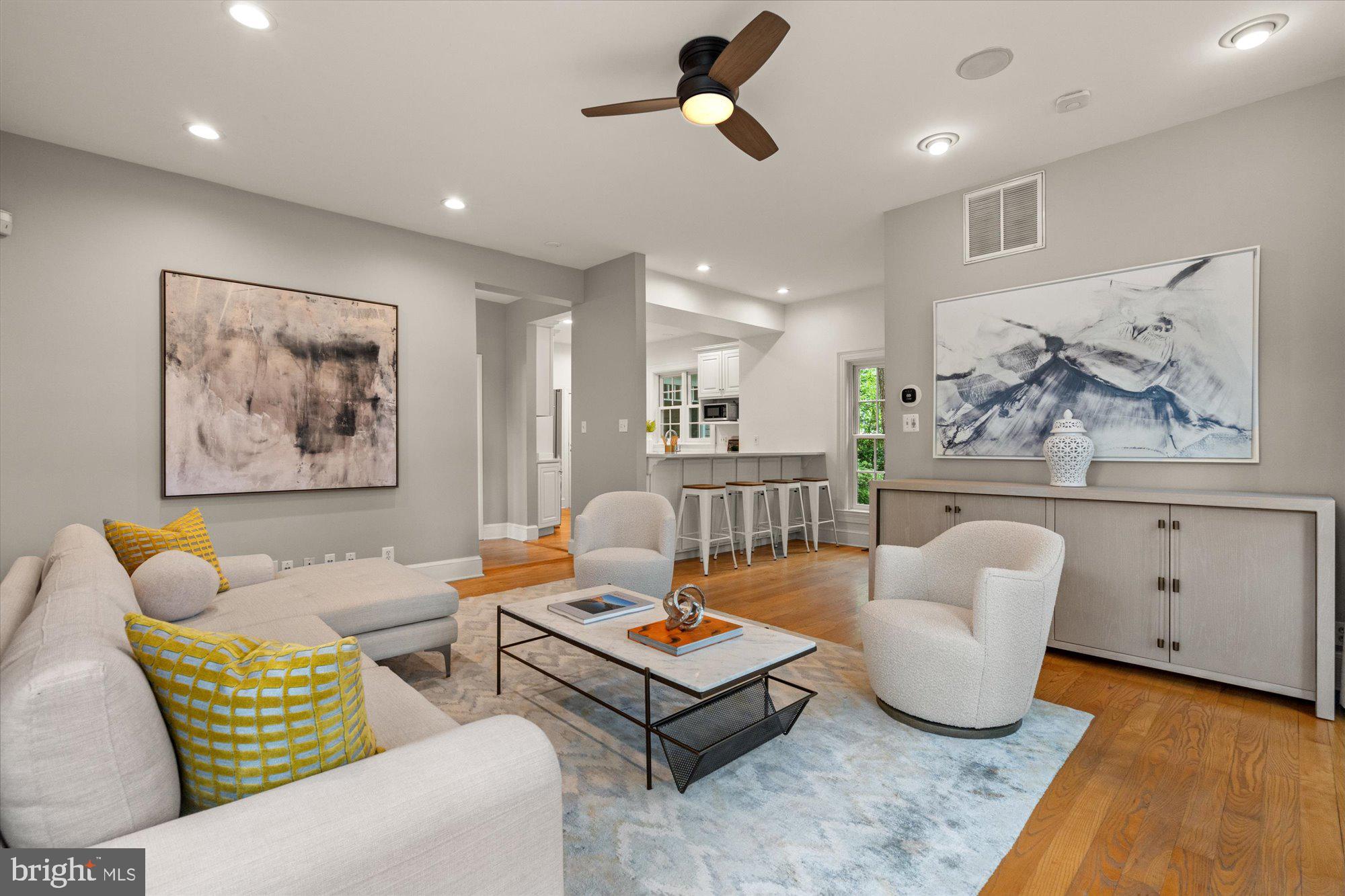 BERKSHIRE OAKWOOD - Residential