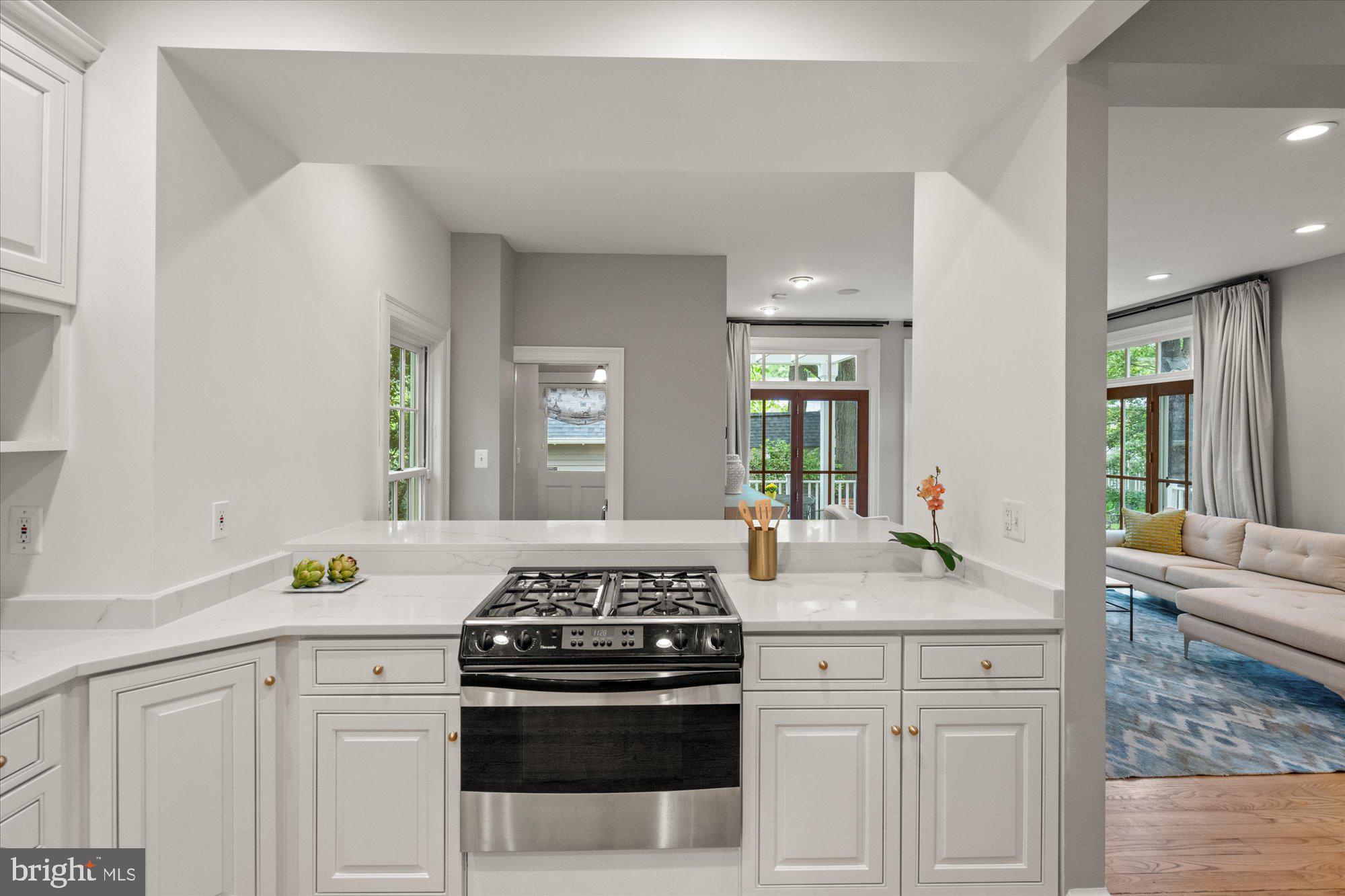 BERKSHIRE OAKWOOD - Residential